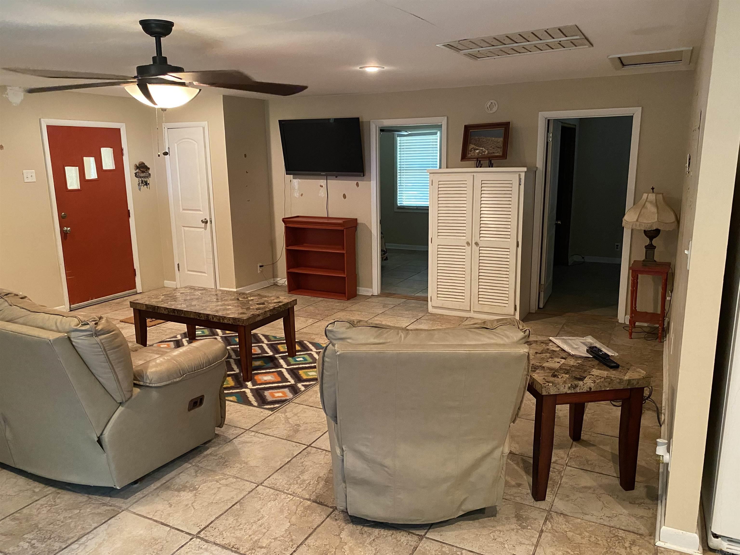 499 Rock Road Property Photo 4