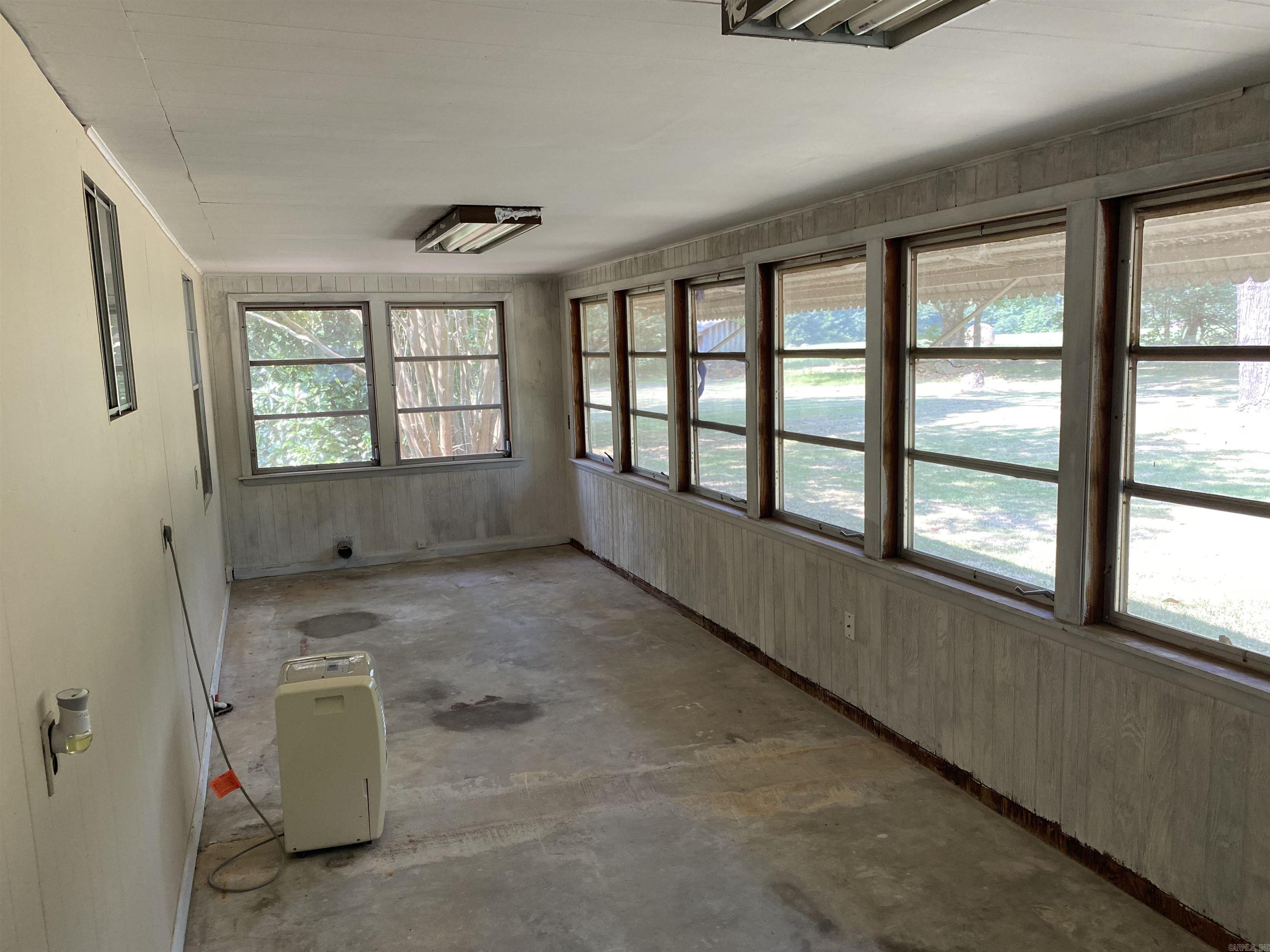 499 Rock Road Property Photo 13