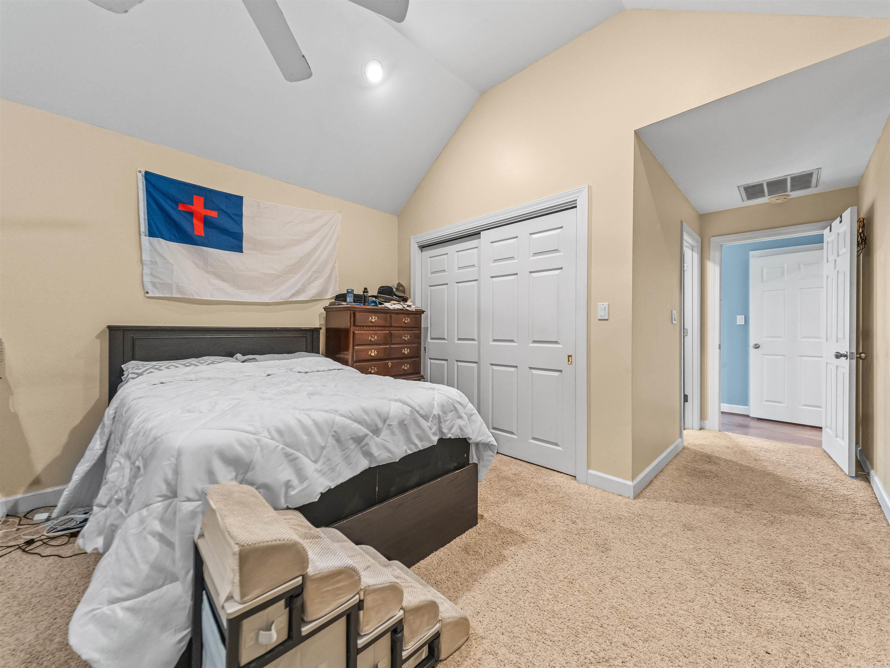109 Ravenwood Place Property Photo 36