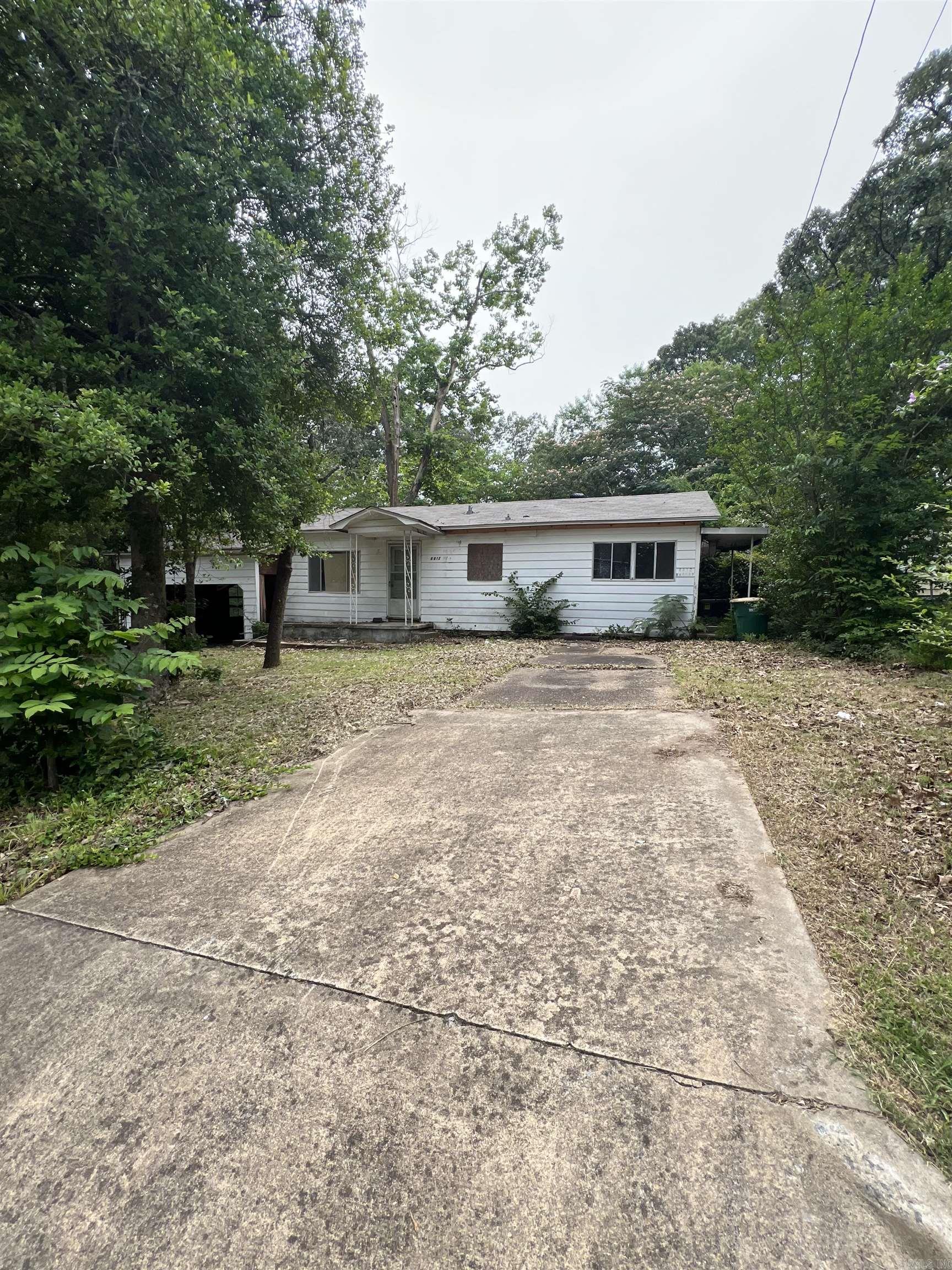4412 Malloy St Property Photo 6