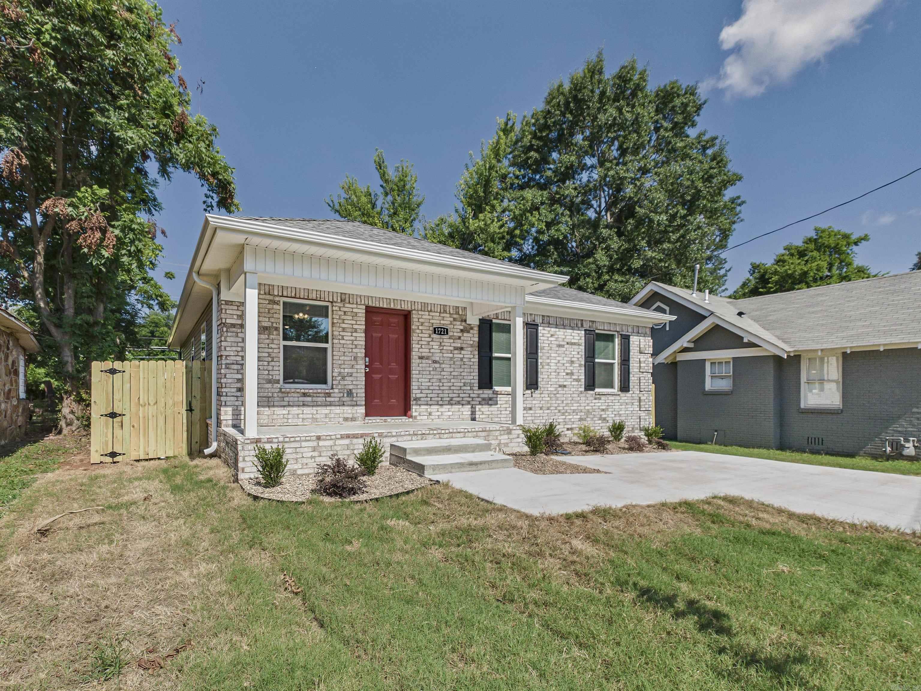 1721.5 Poplar St. Property Photo 9