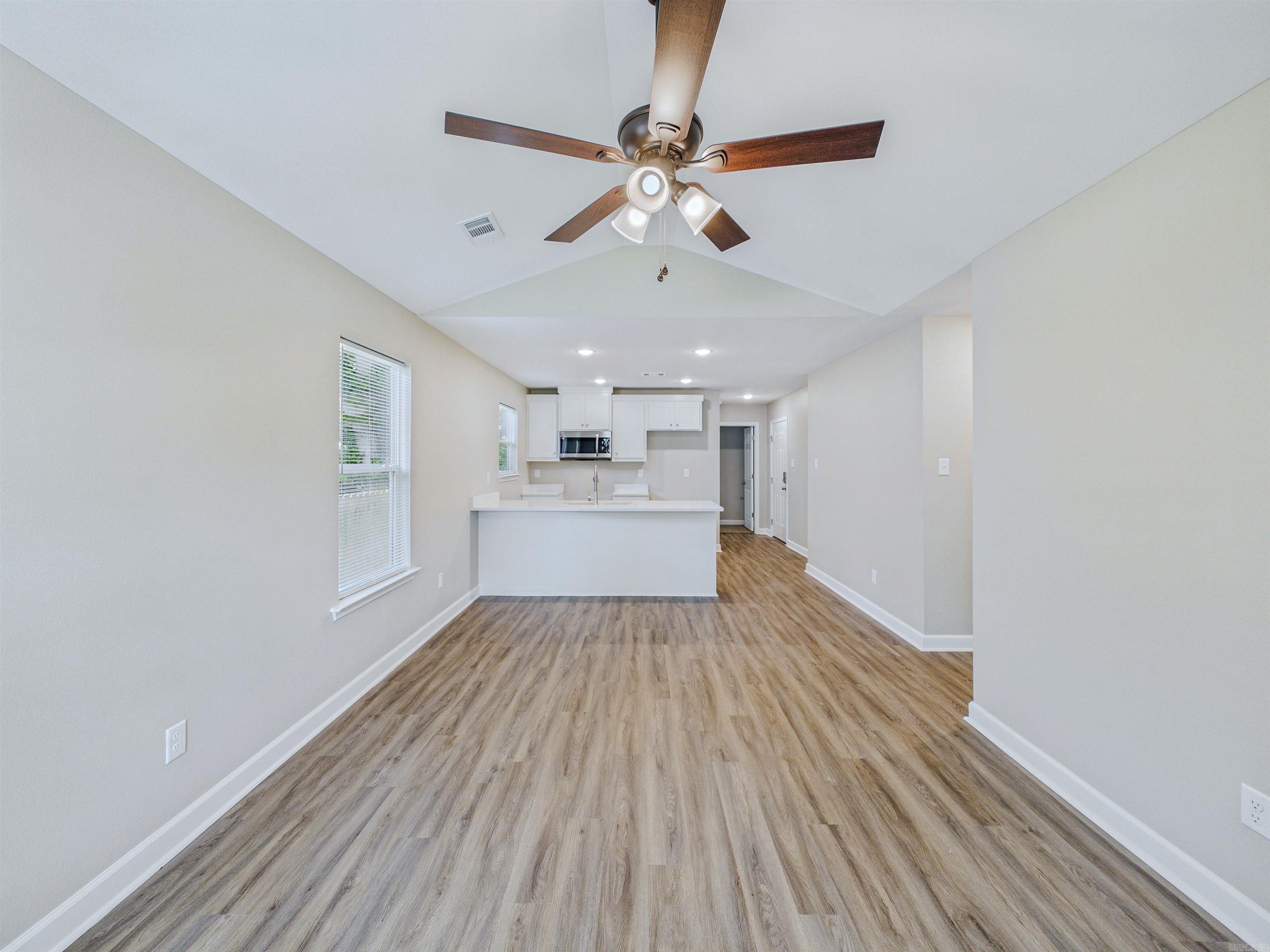 1721.5 Poplar St. Property Photo 16