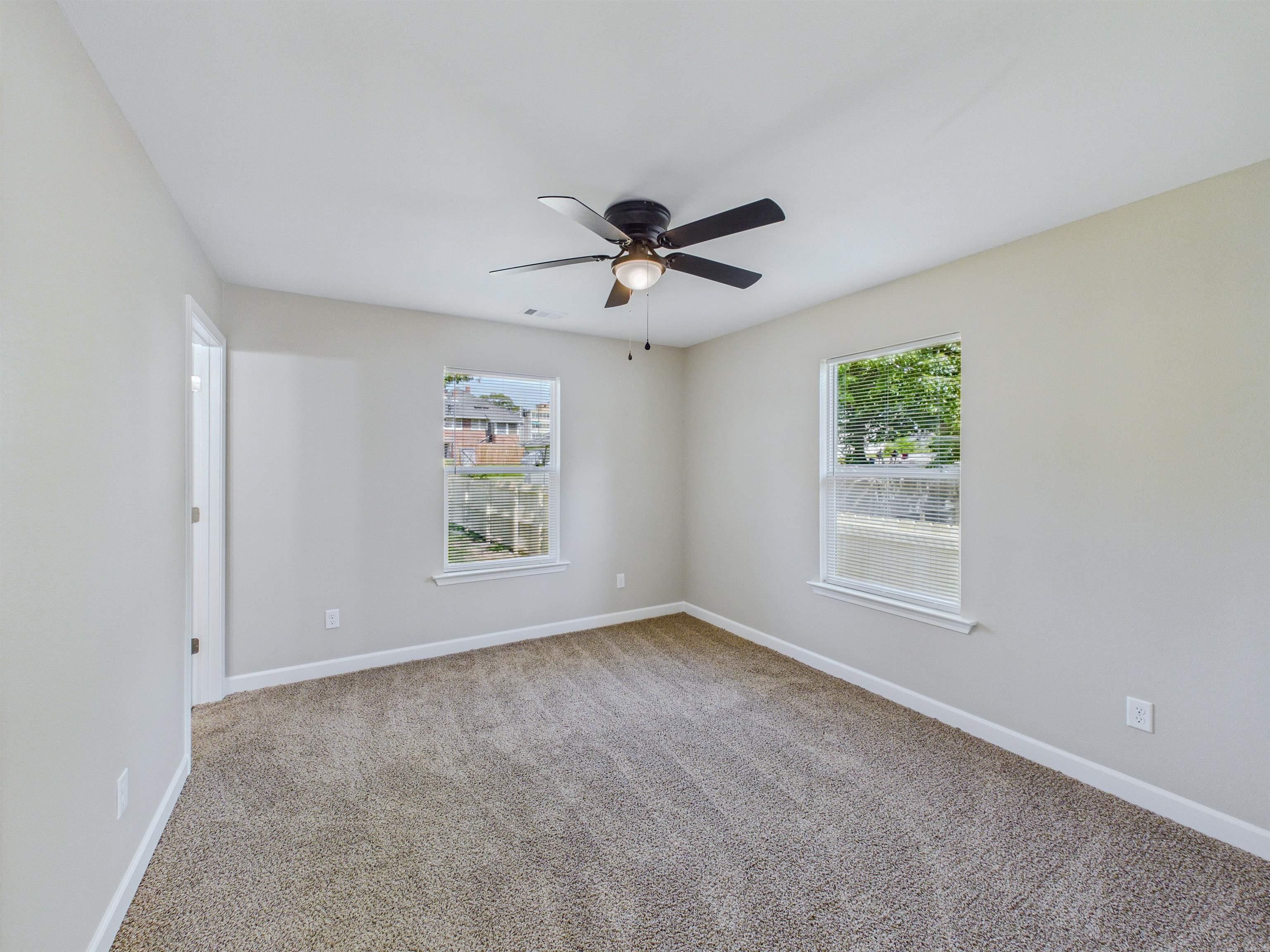 1721.5 Poplar St. Property Photo 32