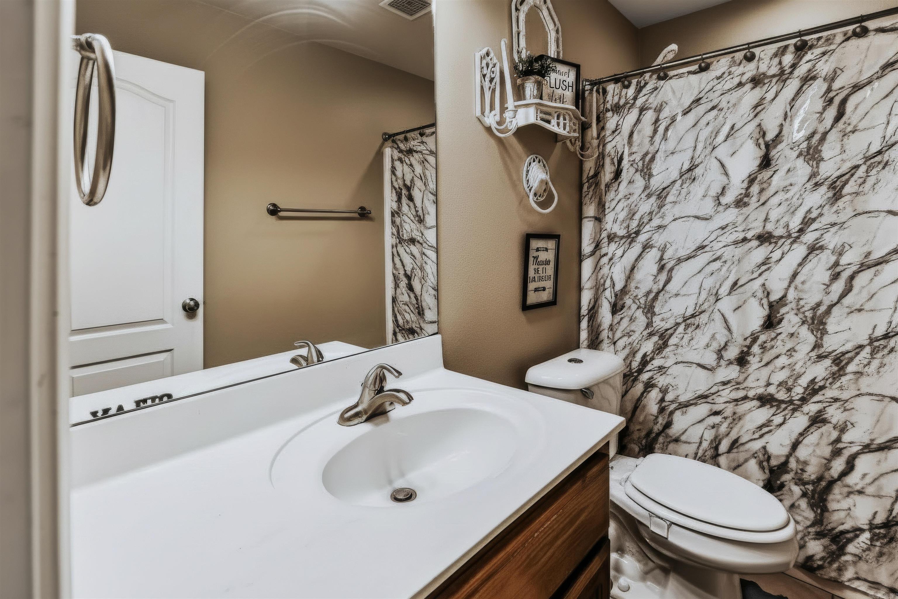 4008 Madrid Drive Property Photo 16