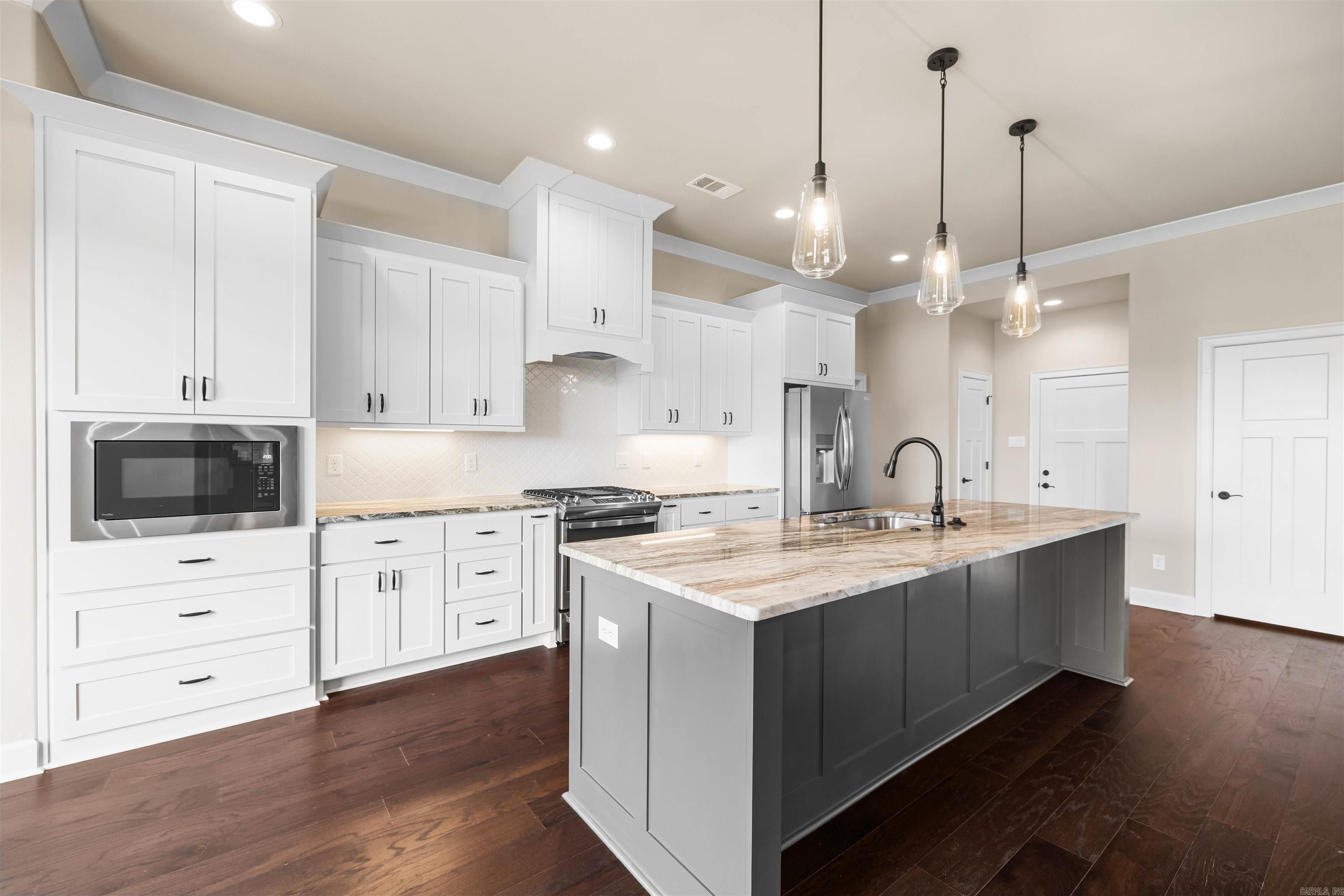 10063 Hidden Circle Property Photo 8