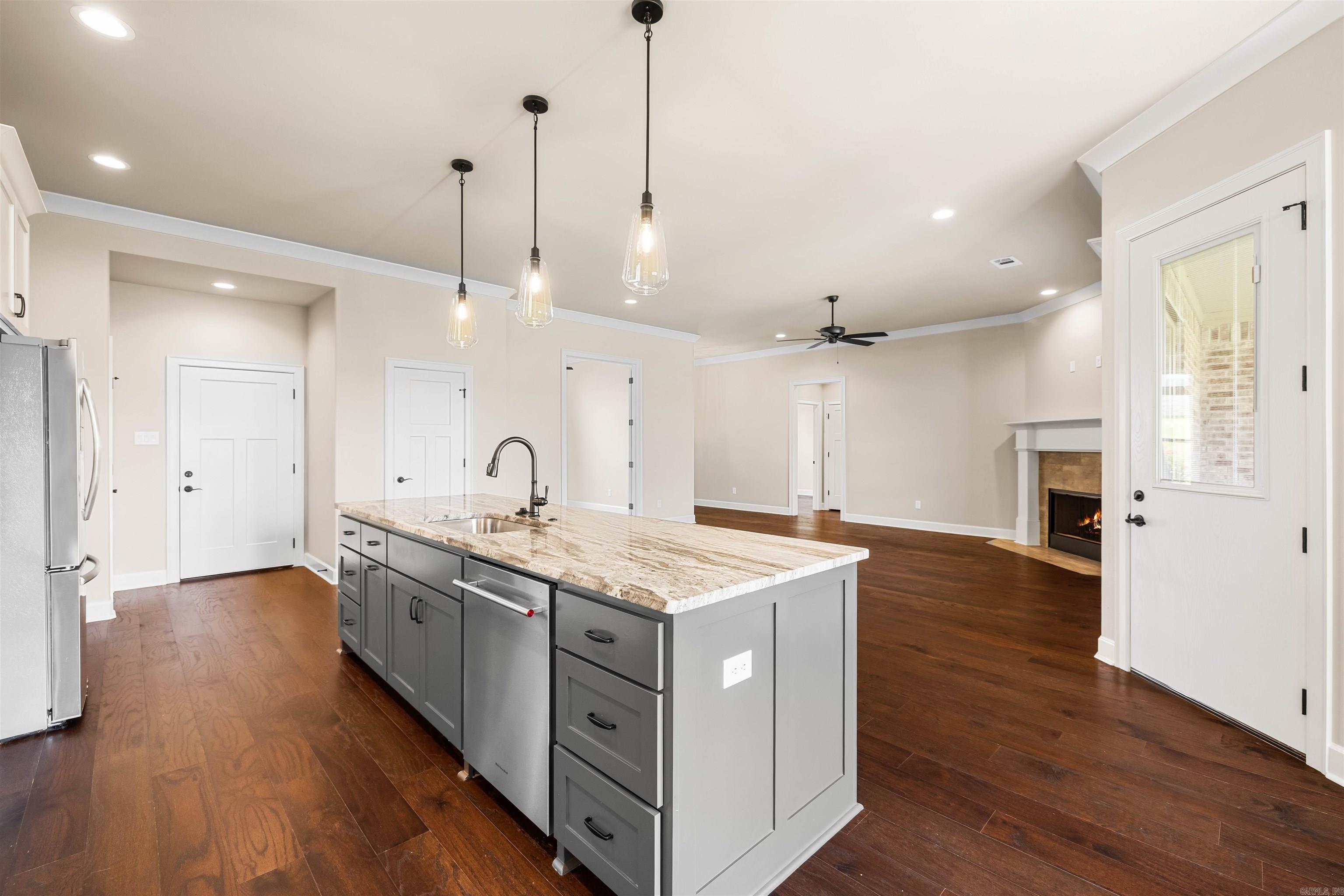 10063 Hidden Circle Property Photo 9