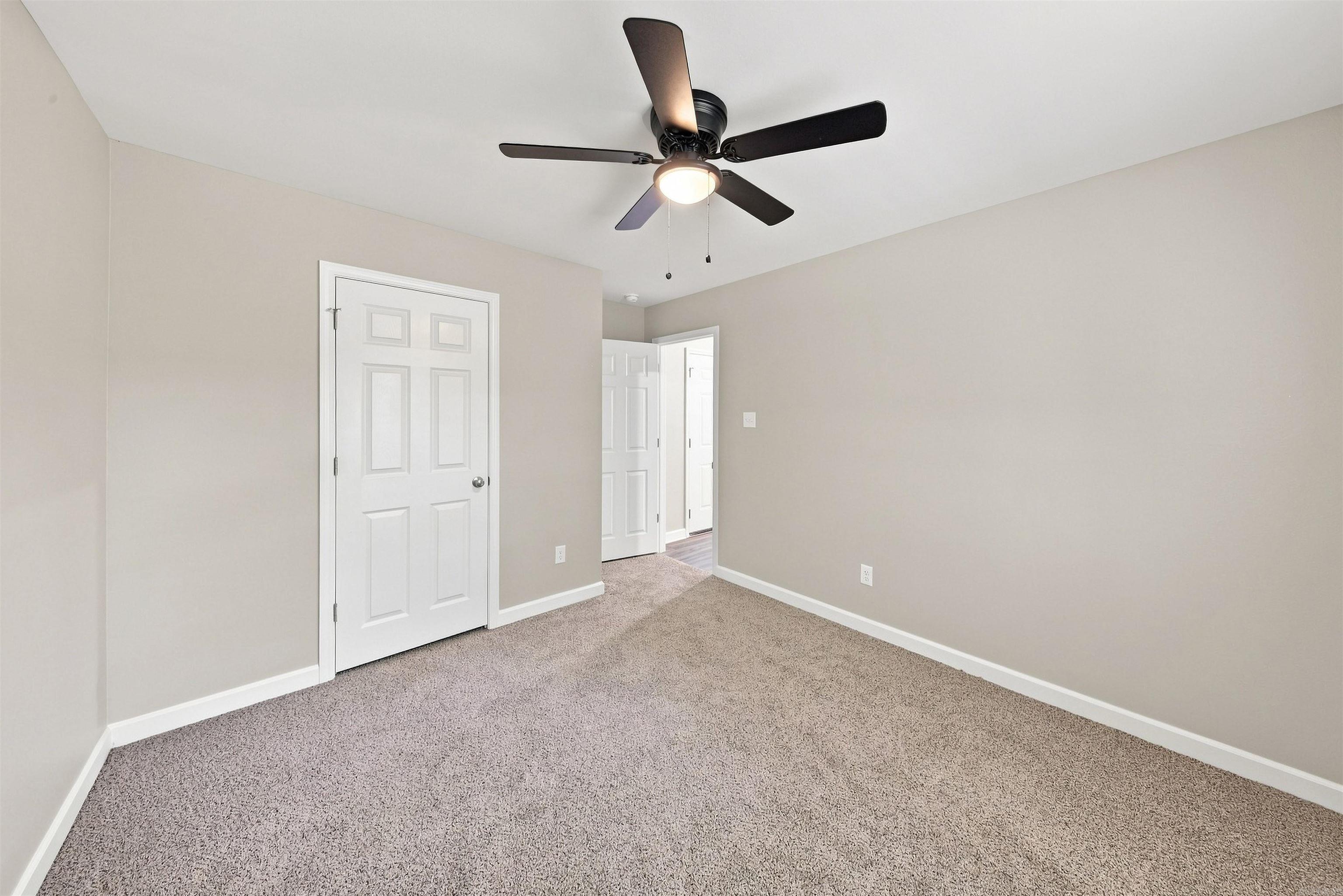 918.5 W 23 Rd Street Property Photo 18