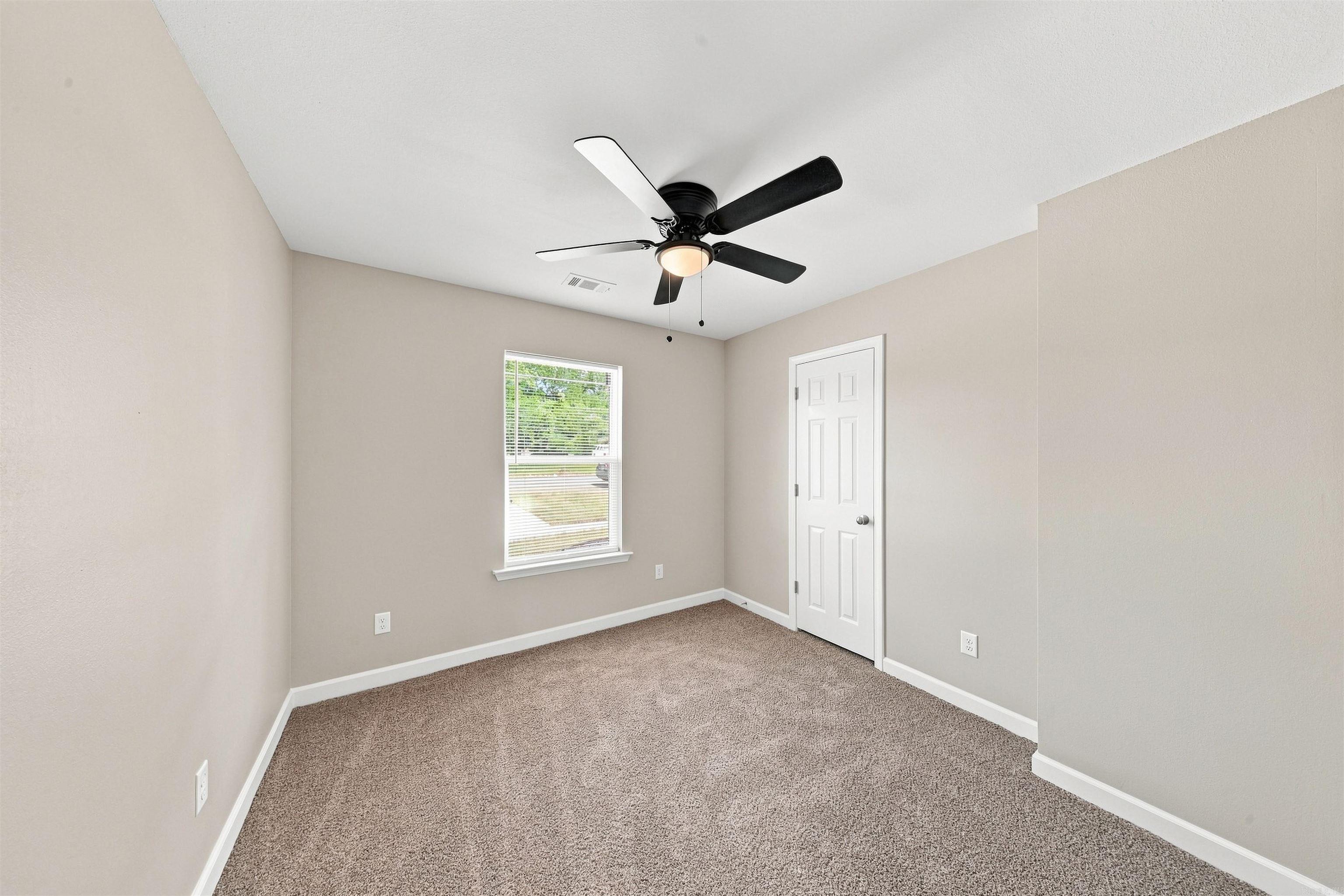 918.5 W 23 Rd Street Property Photo 20