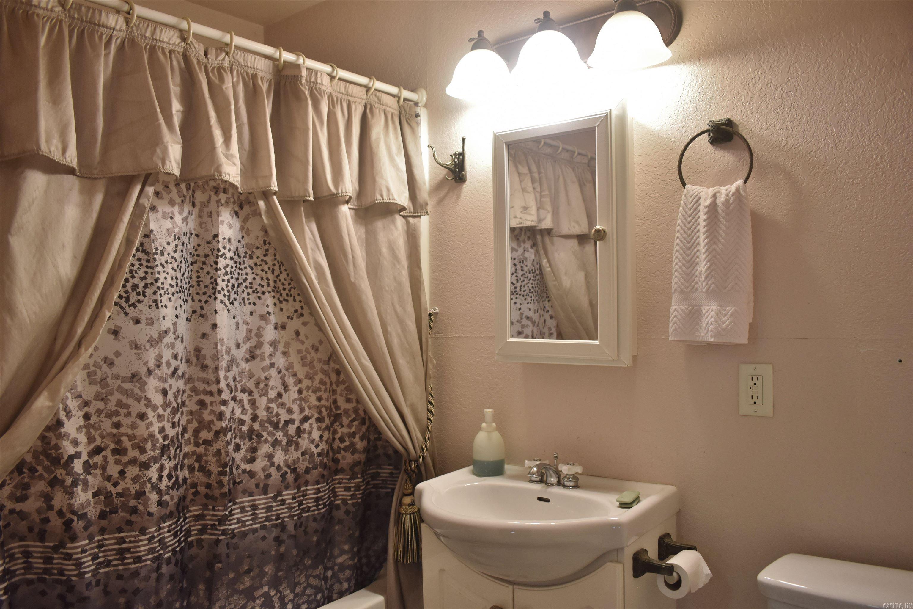 5743 Albert Pike Road Property Photo 17