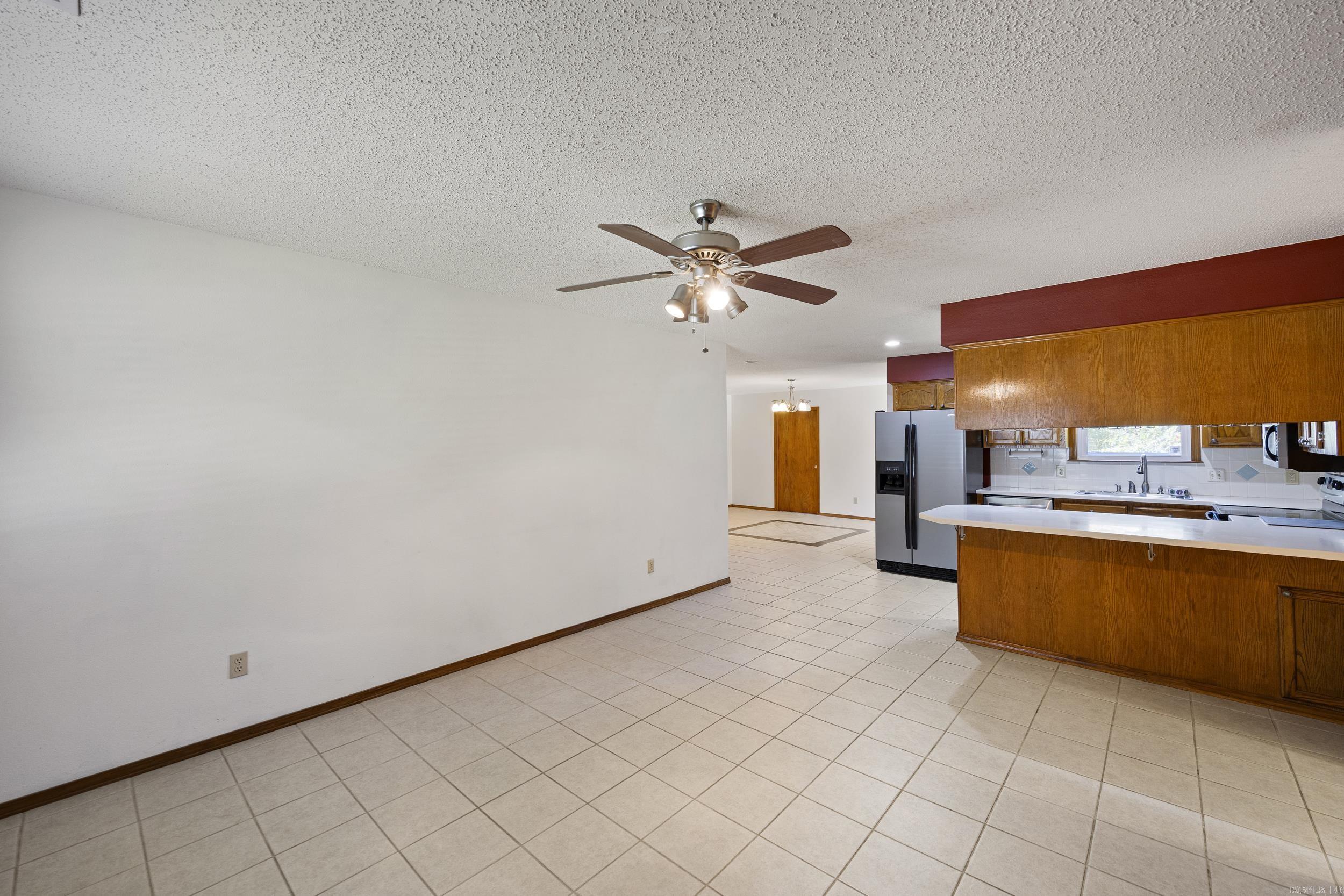 1612 E L Street Property Photo 4
