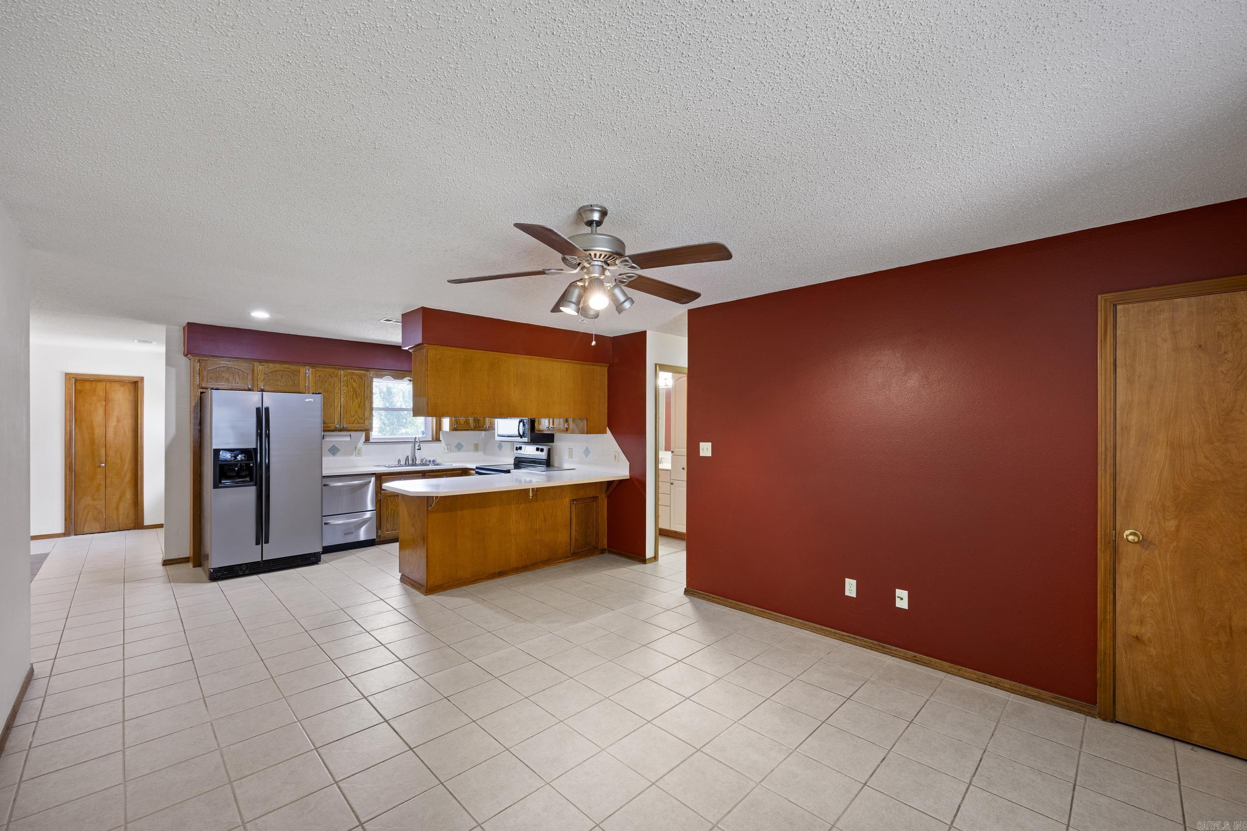 1612 E L Street Property Photo 5