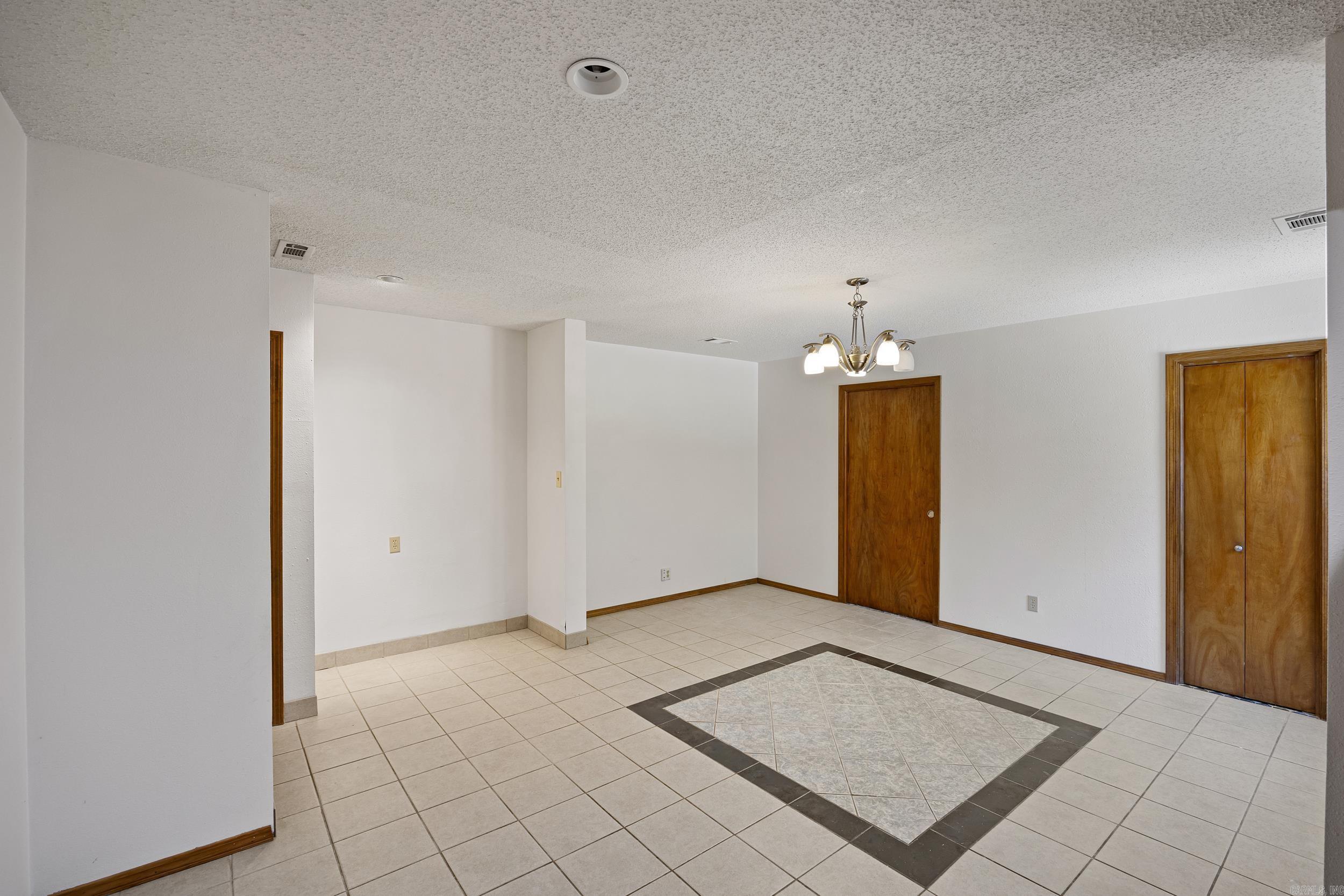 1612 E L Street Property Photo 11