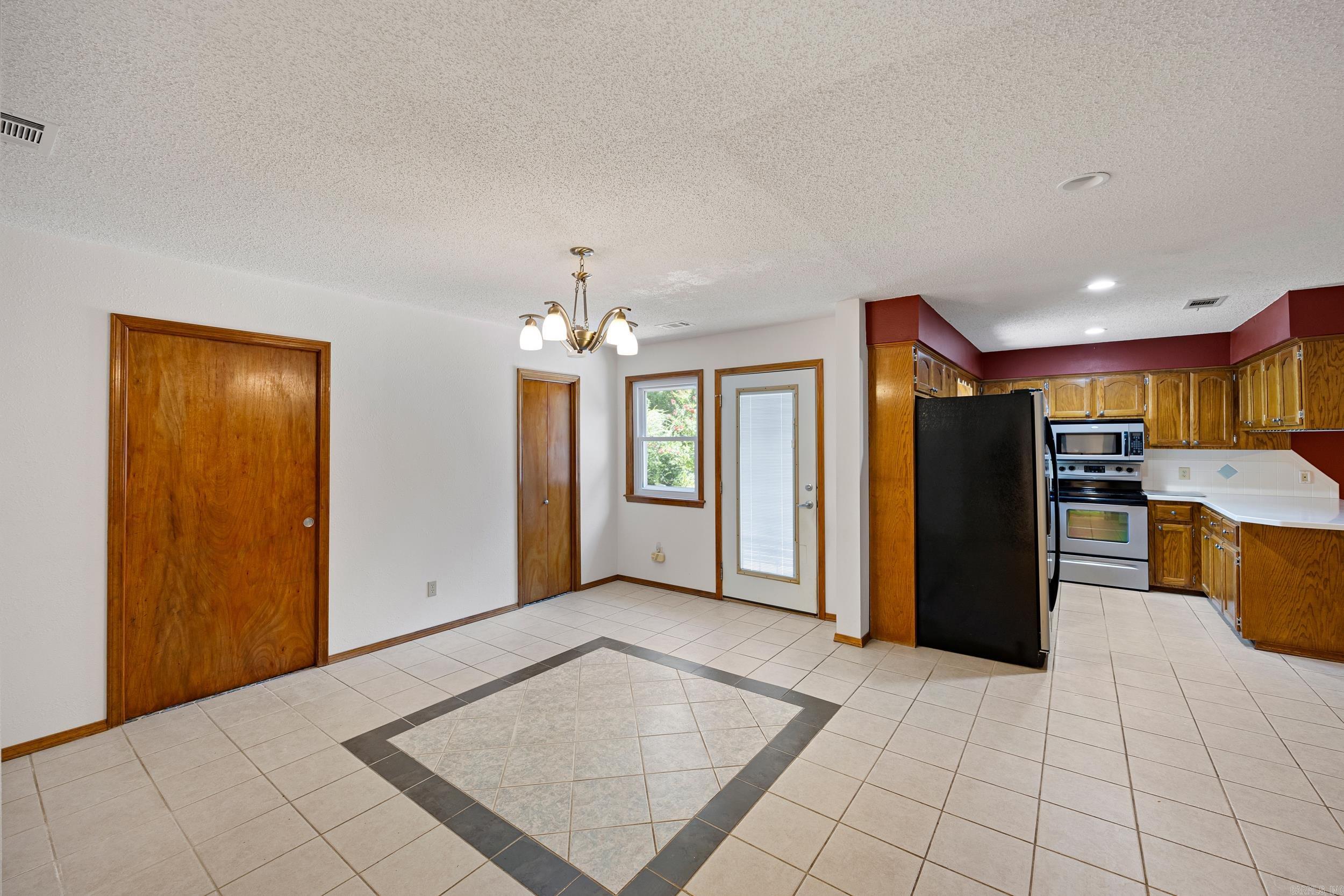 1612 E L Street Property Photo 14