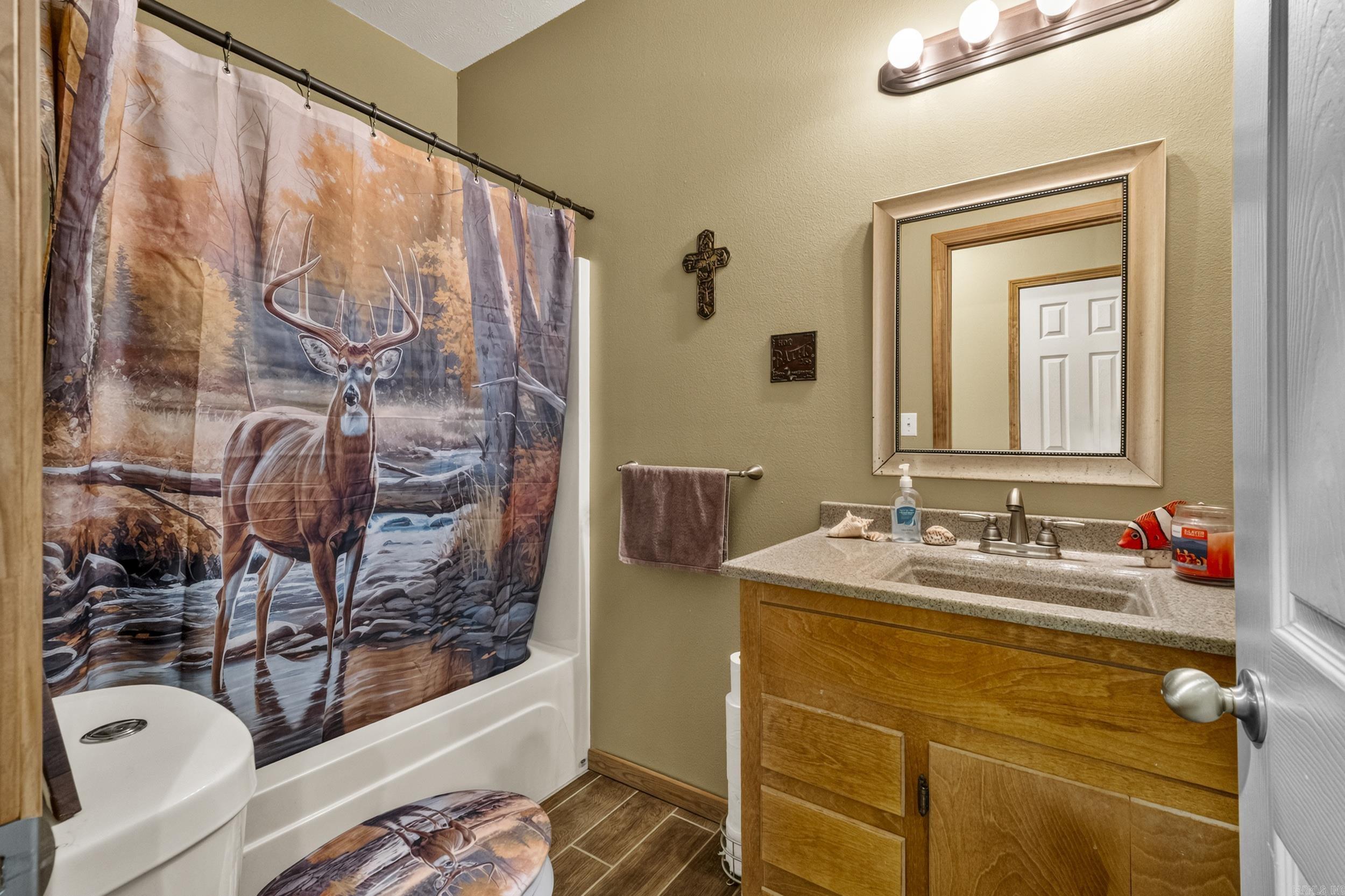 26033057 Property Photo 26