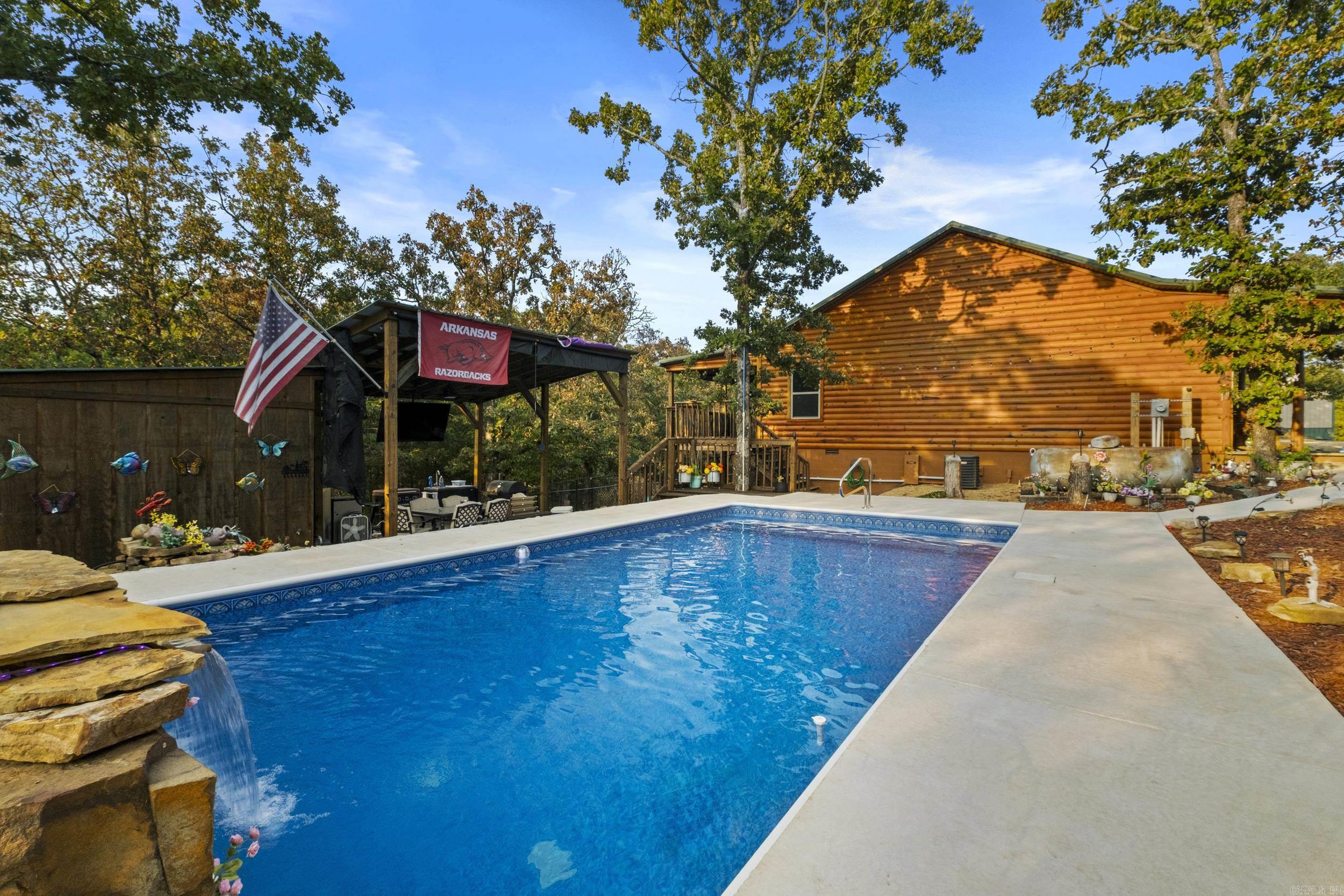 26033057 Property Photo 33