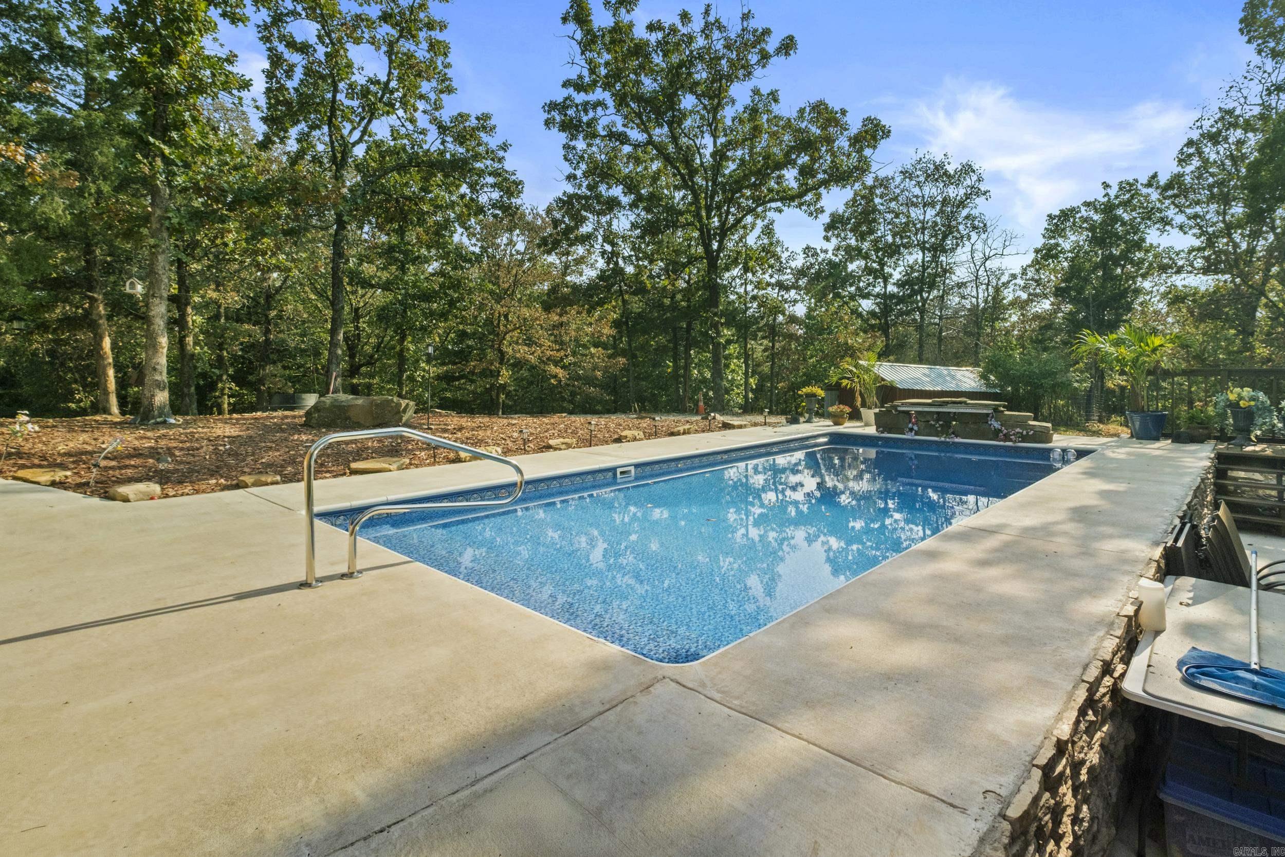 26033057 Property Photo 34