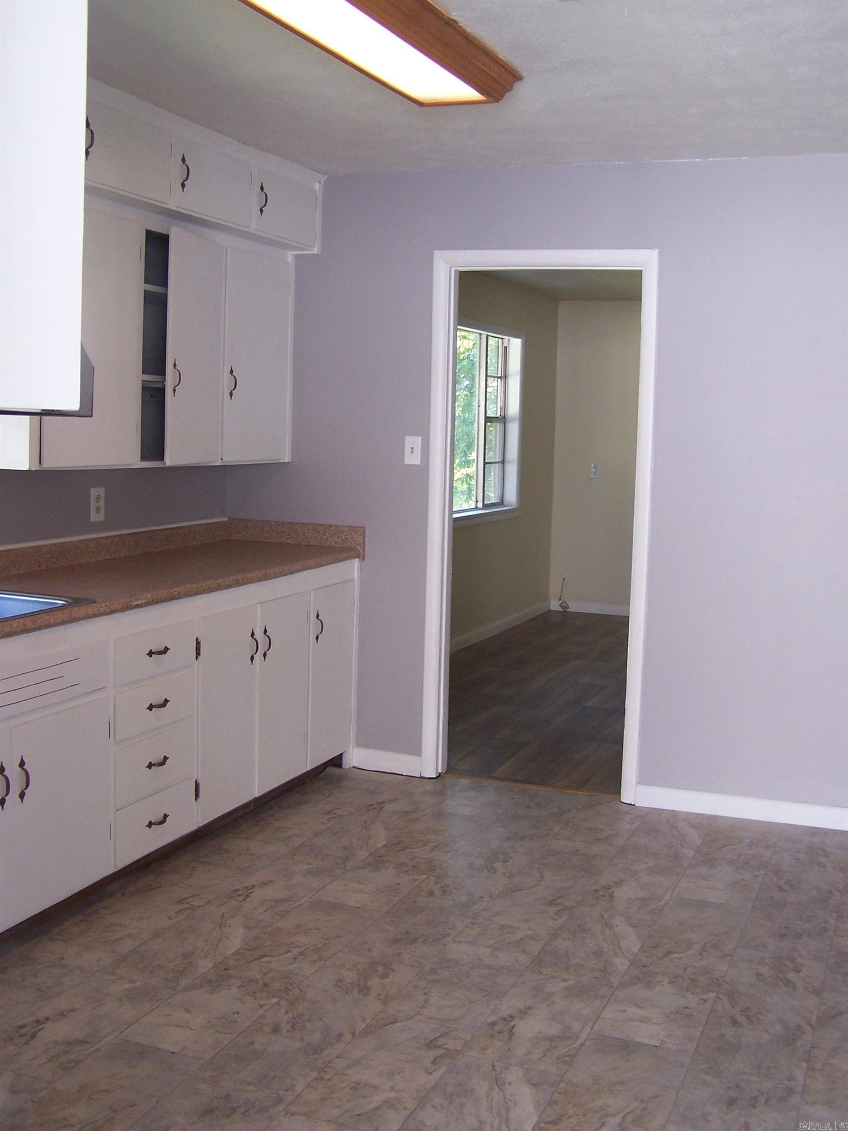 709 Fraser Property Photo 8