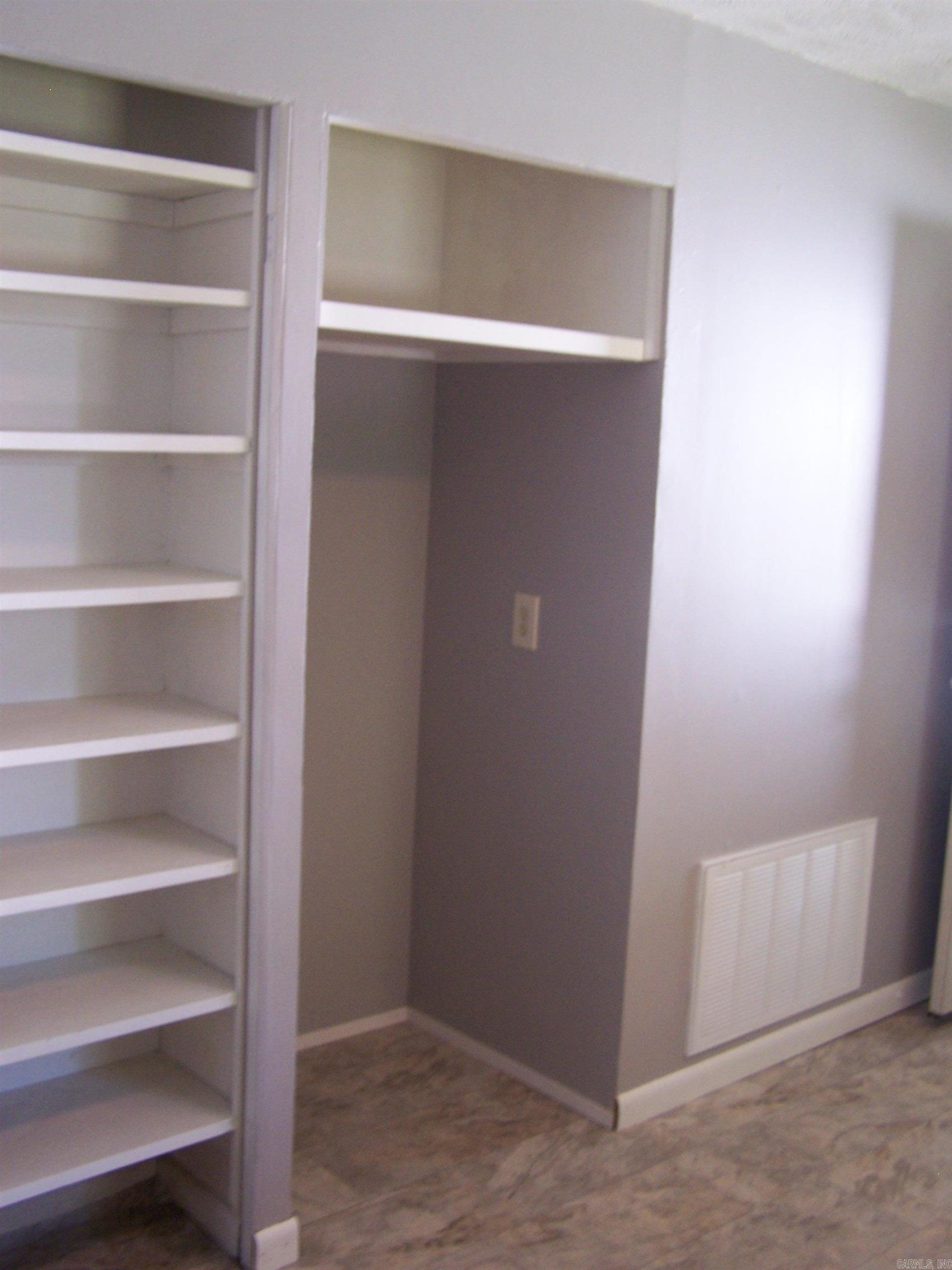 709 Fraser Property Photo 11