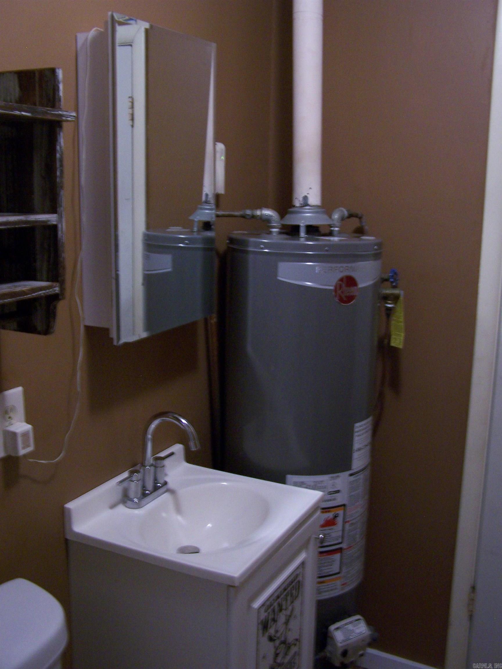 709 Fraser Property Photo 17