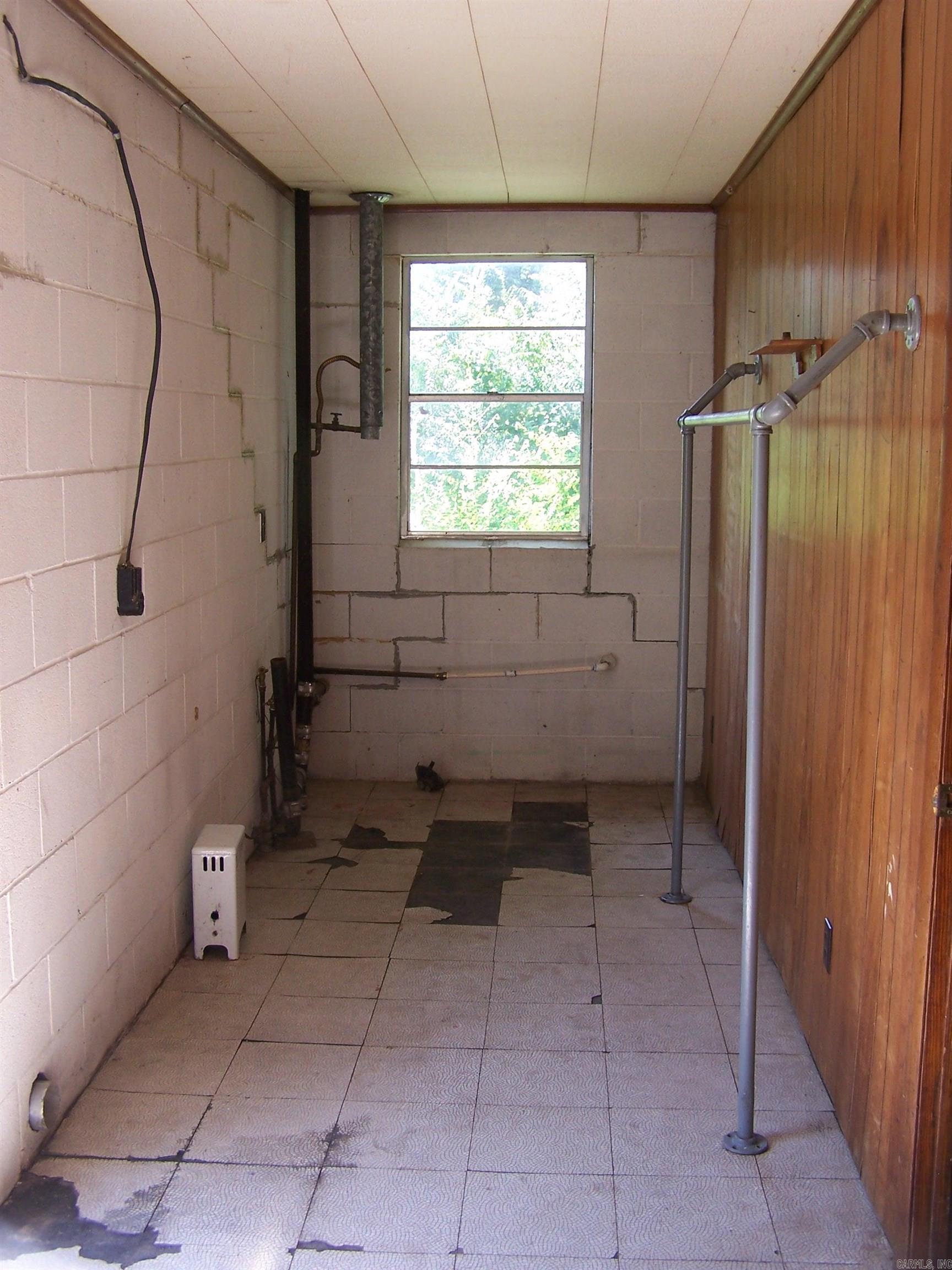 709 Fraser Property Photo 19