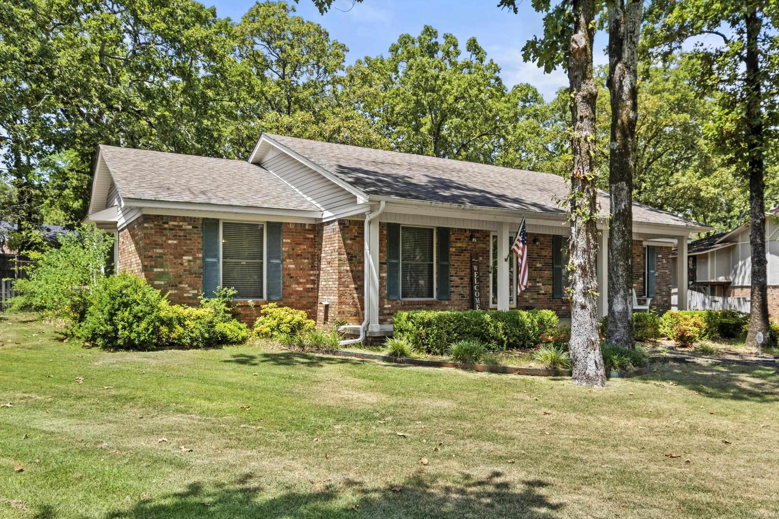 6 Beaconsfield Court Property Photo 6
