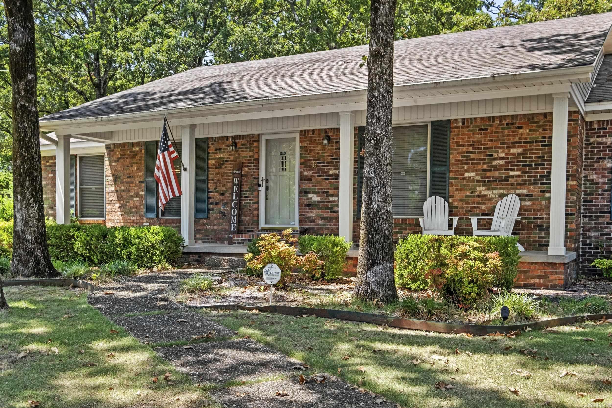 6 Beaconsfield Court Property Photo 7