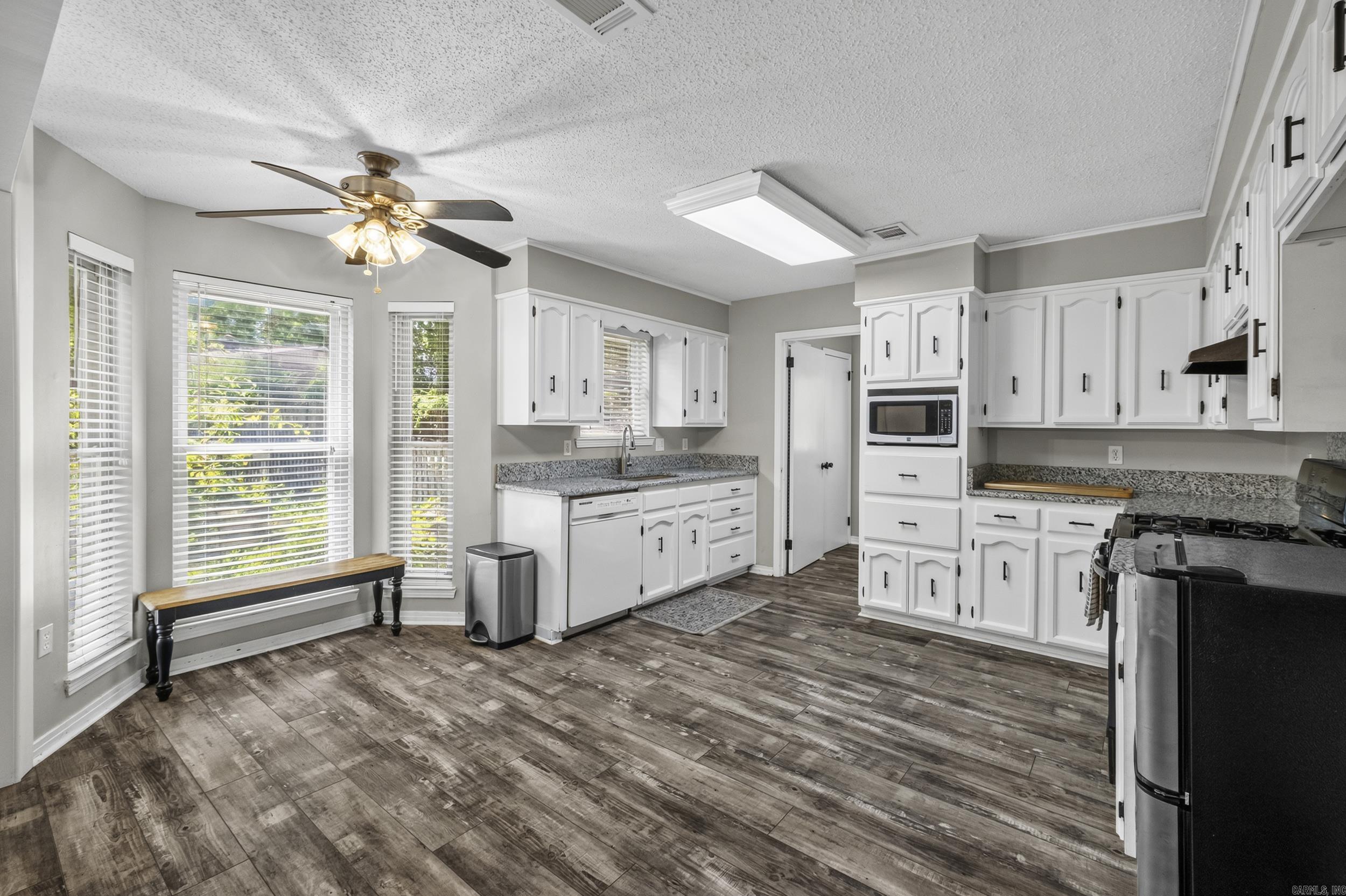 6 Beaconsfield Court Property Photo 13