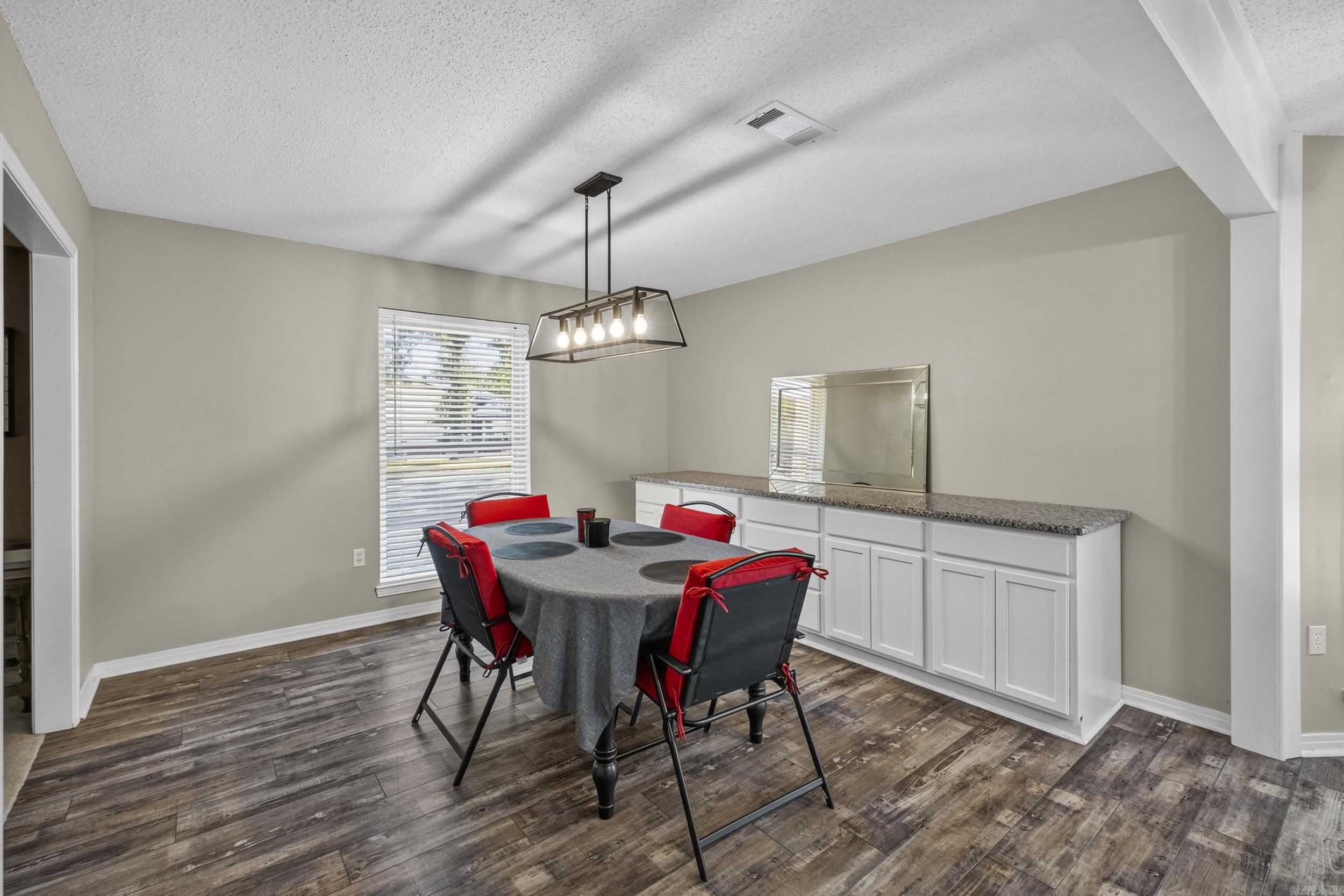6 Beaconsfield Court Property Photo 16