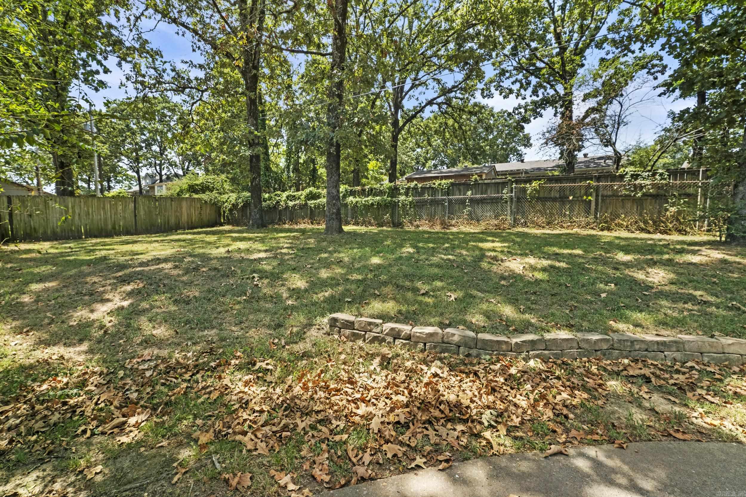 6 Beaconsfield Court Property Photo 32