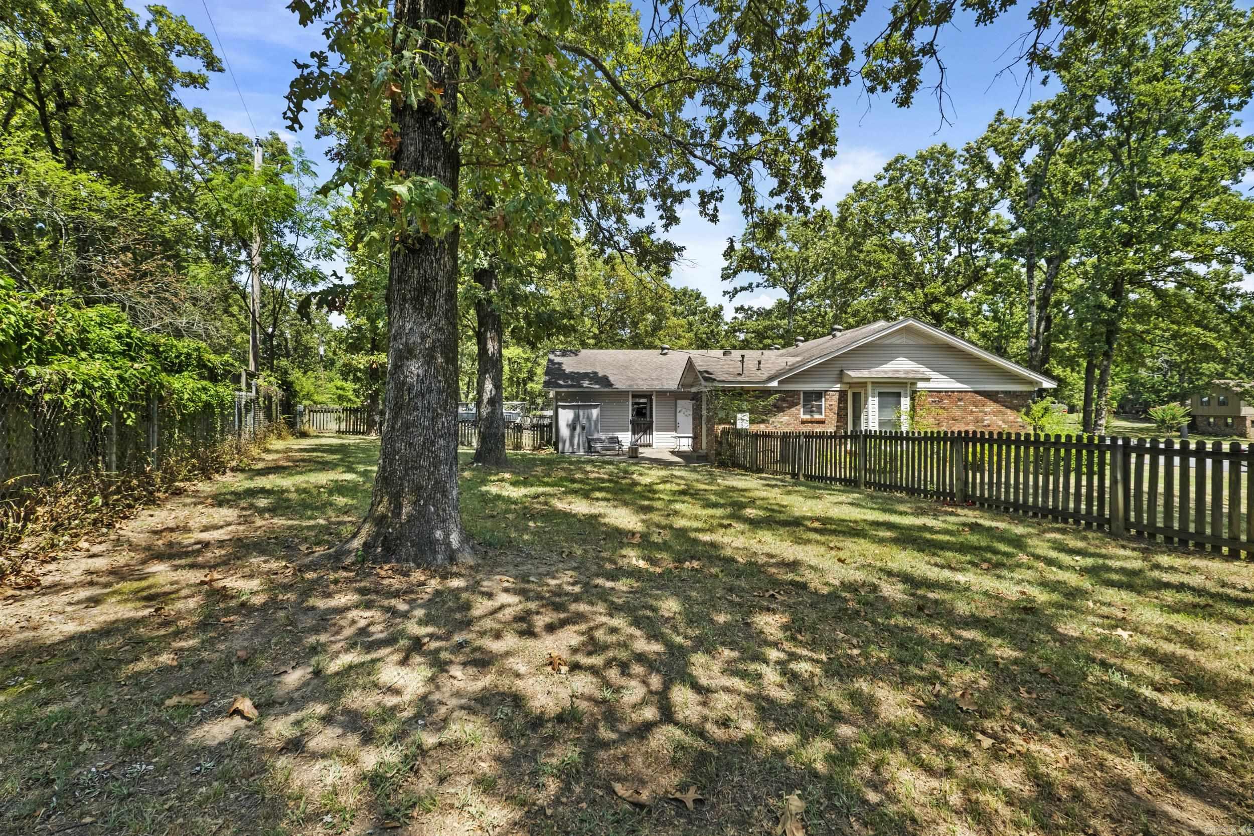 6 Beaconsfield Court Property Photo 33