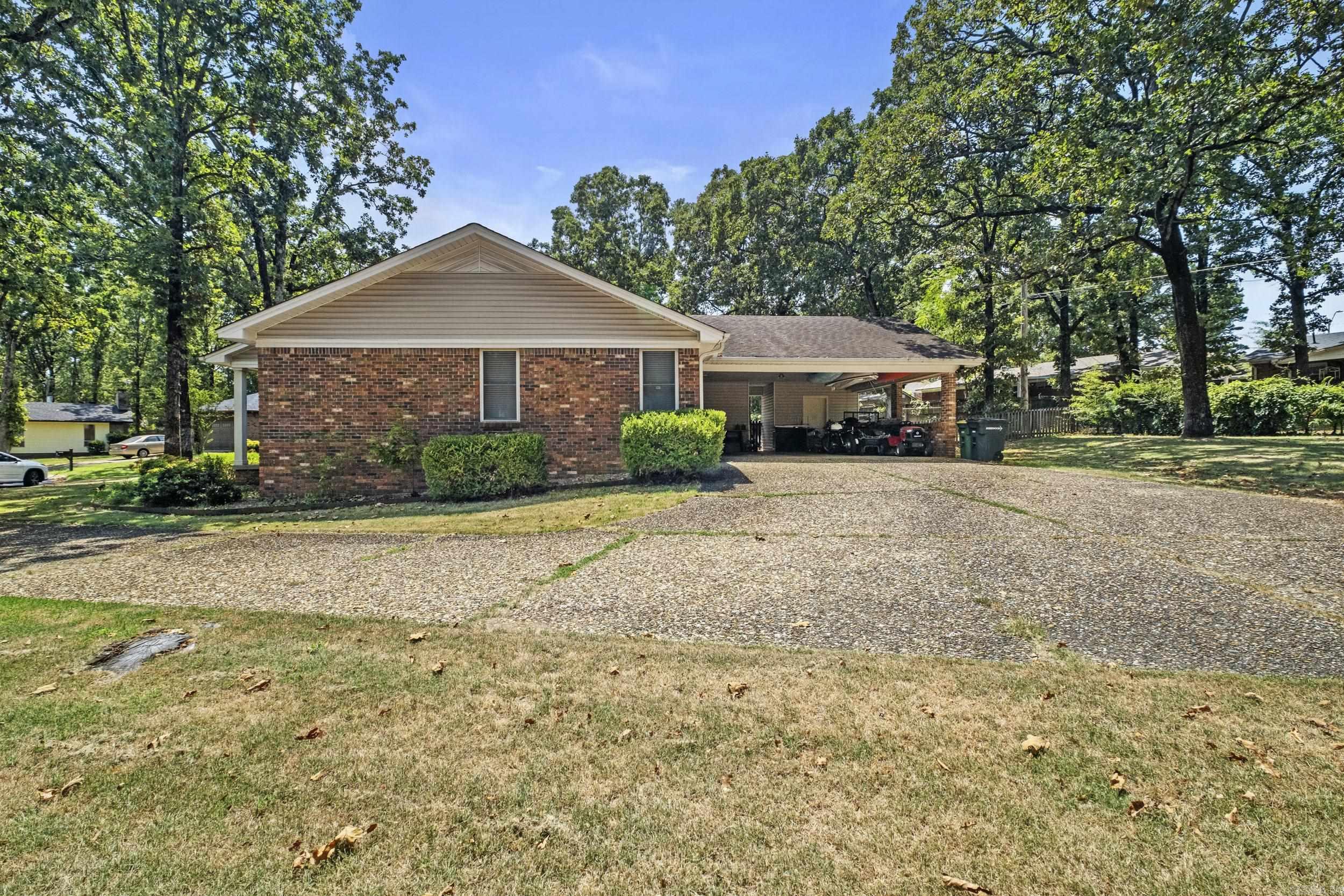 6 Beaconsfield Court Property Photo 34