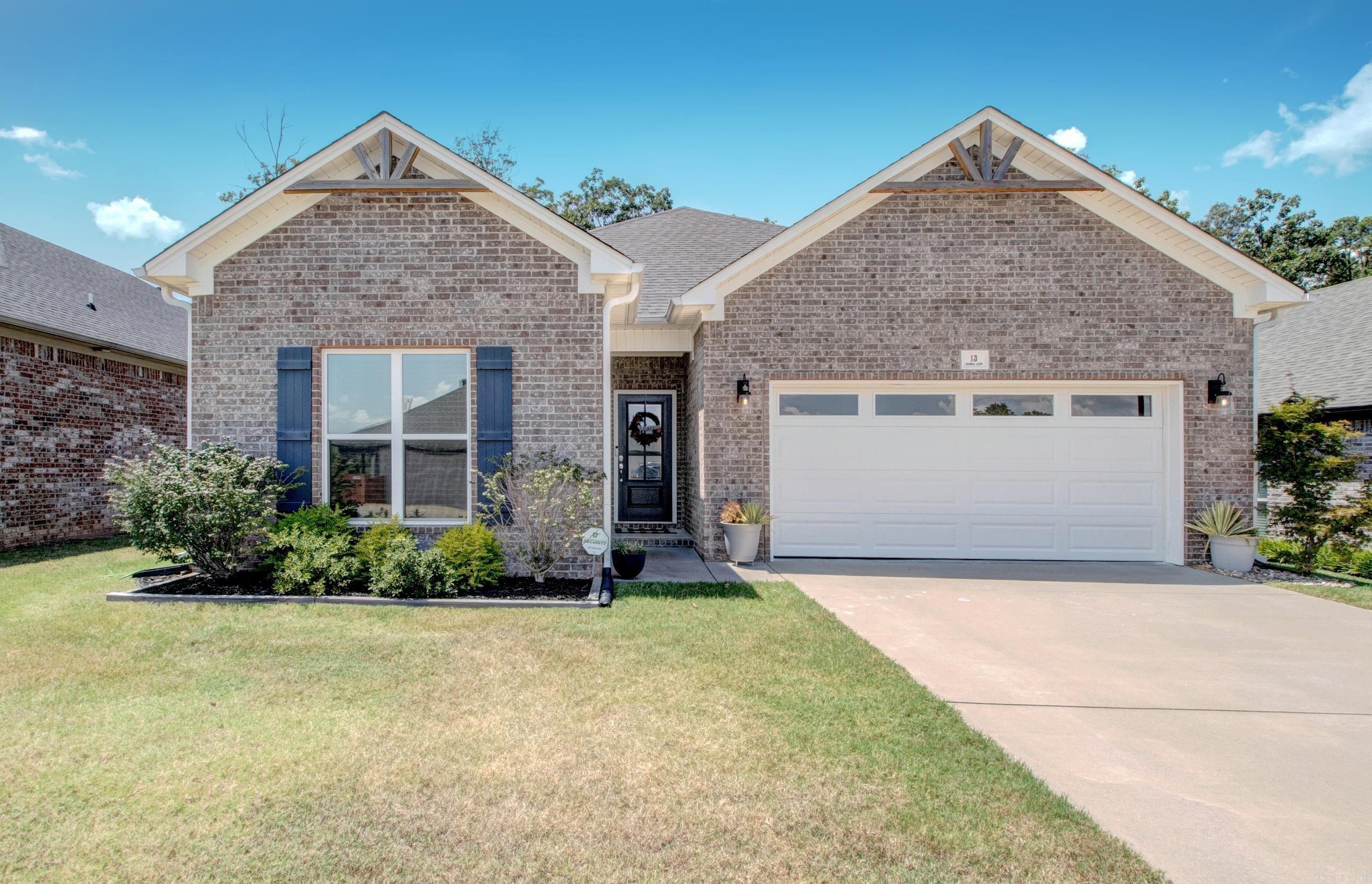 13 Hanna Loop Property Photo 1