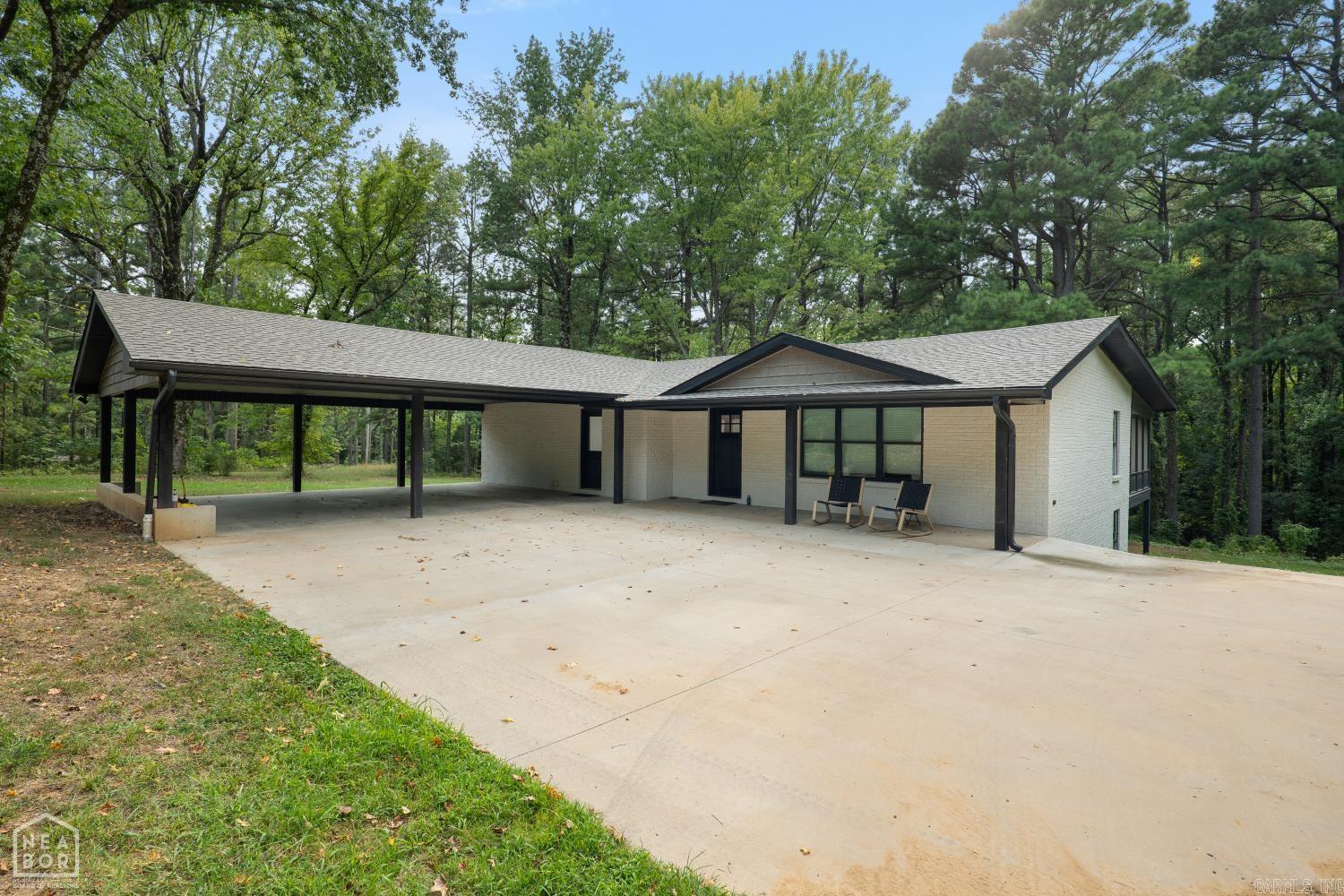 124 County Road 105 Property Photo 1