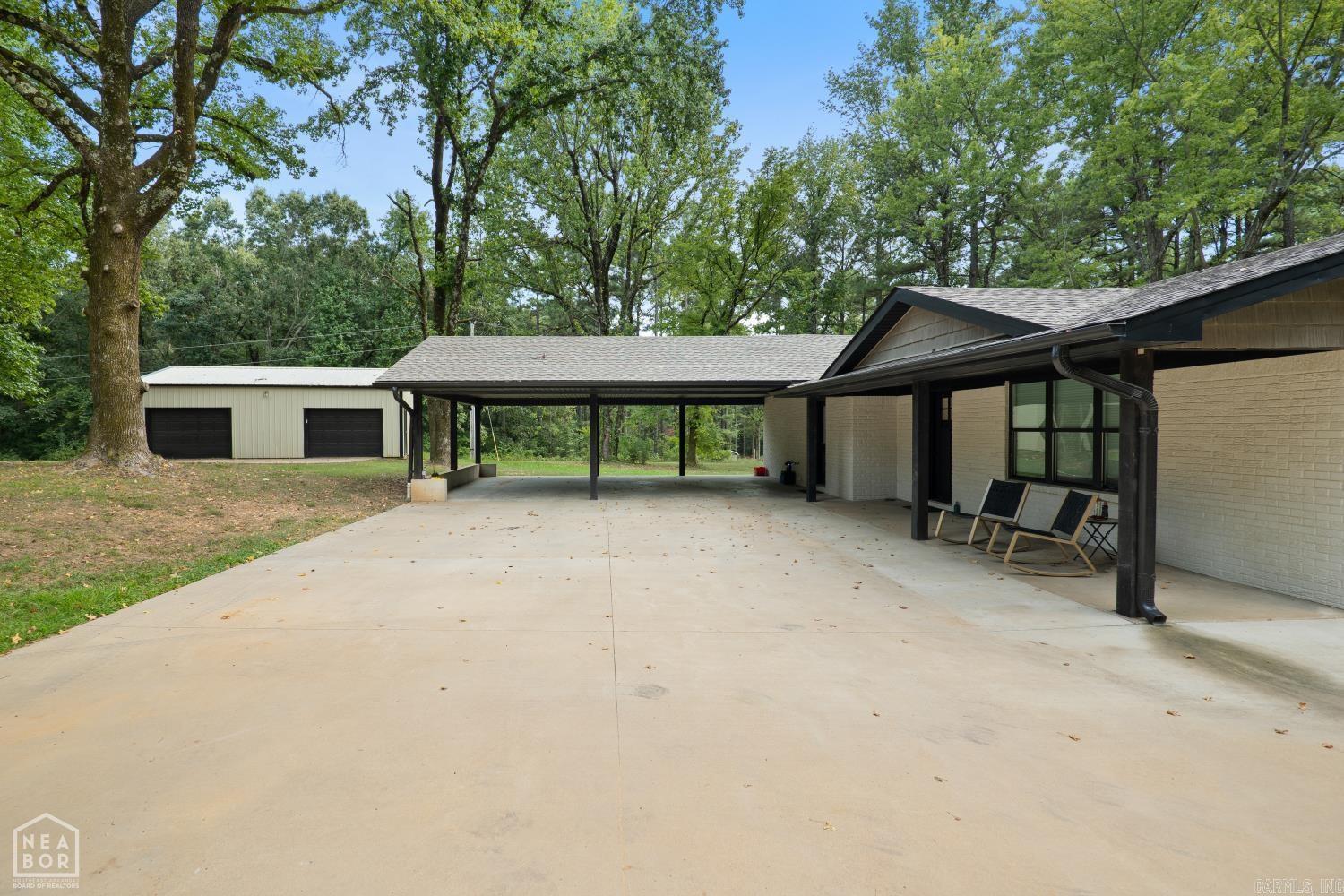 124 County Road 105 Property Photo 2