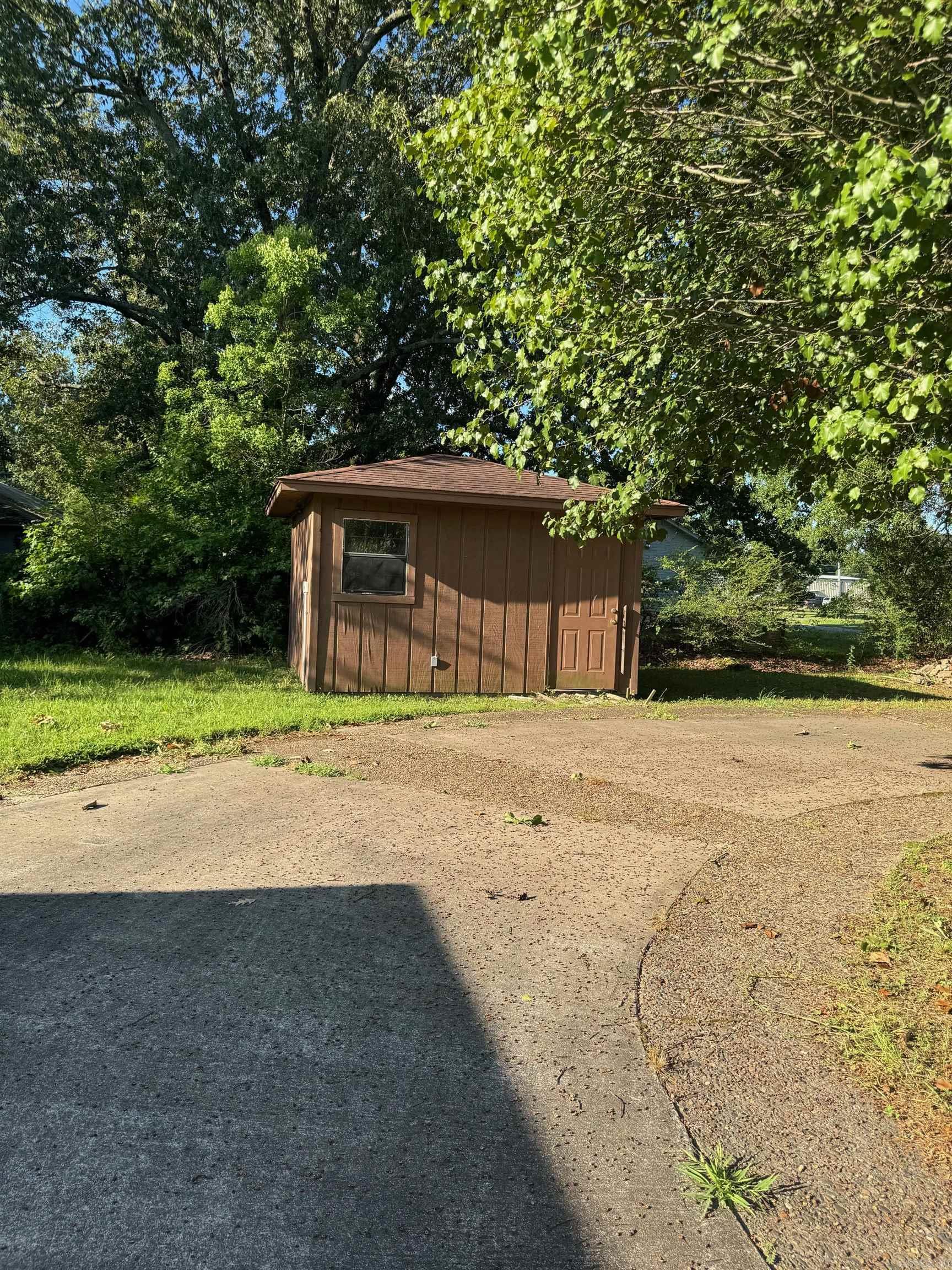 1303 S Bay Property Photo 2