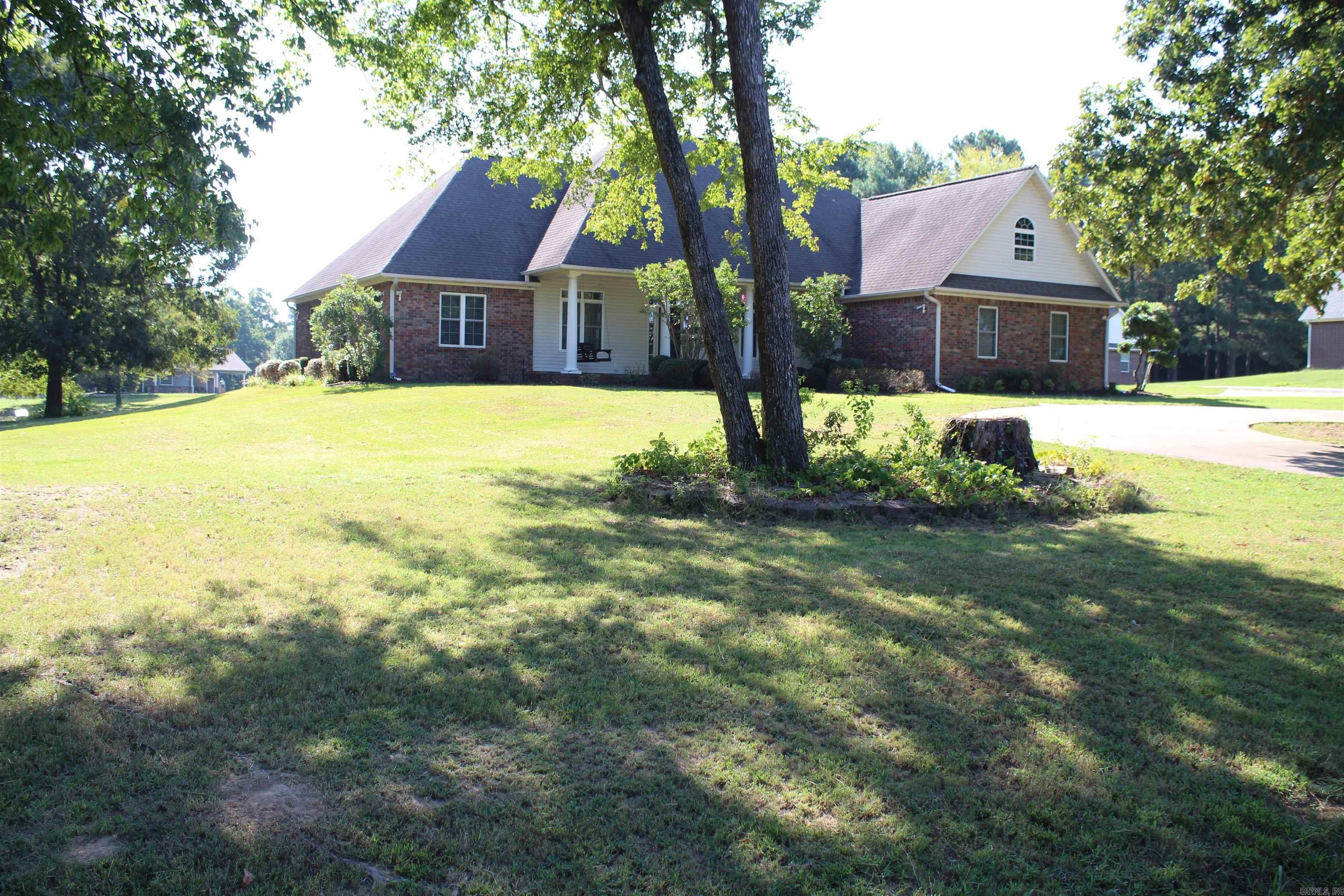 502 Deer Creek Property Photo 5
