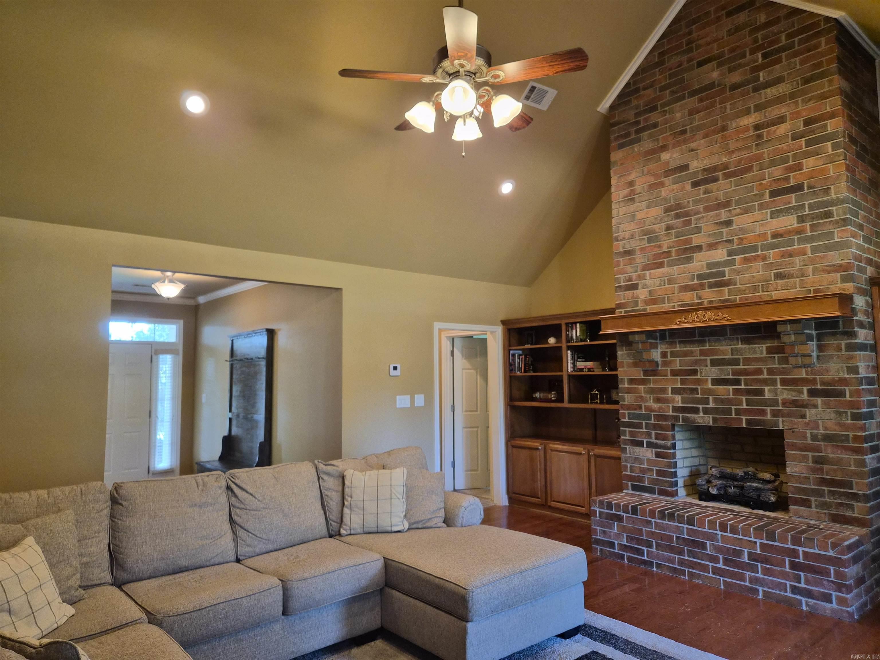 502 Deer Creek Property Photo 18