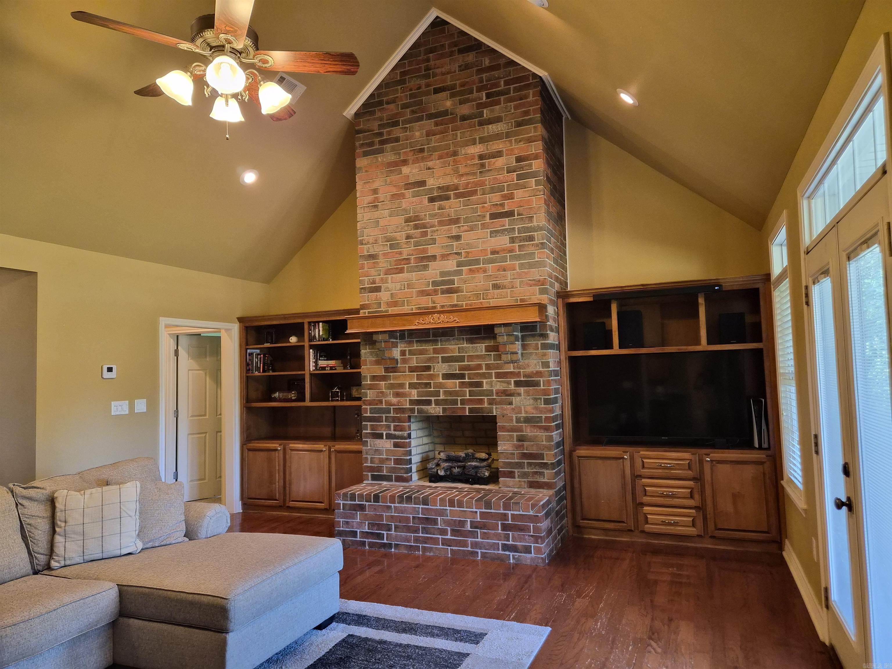502 Deer Creek Property Photo 19