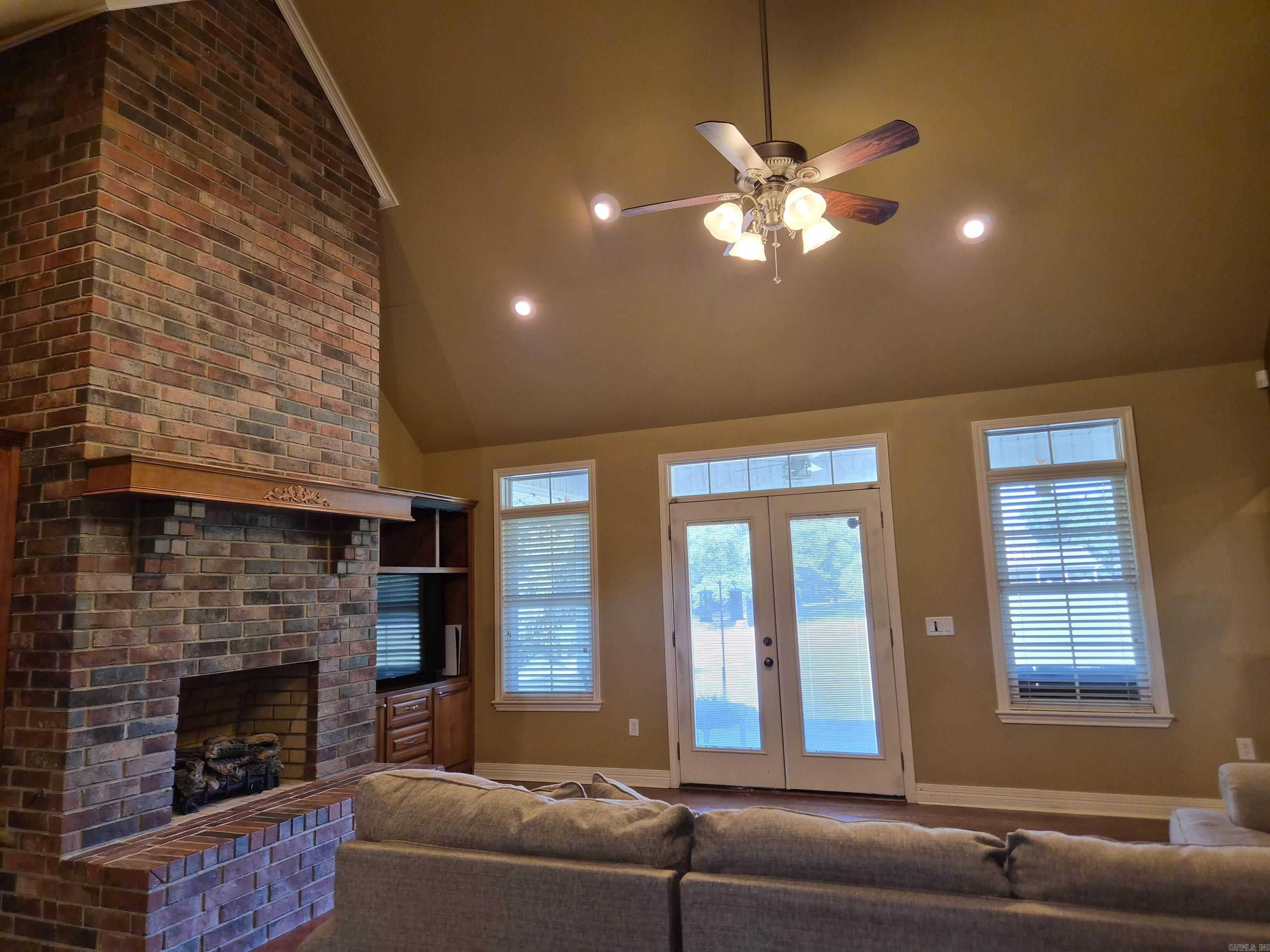 502 Deer Creek Property Photo 20