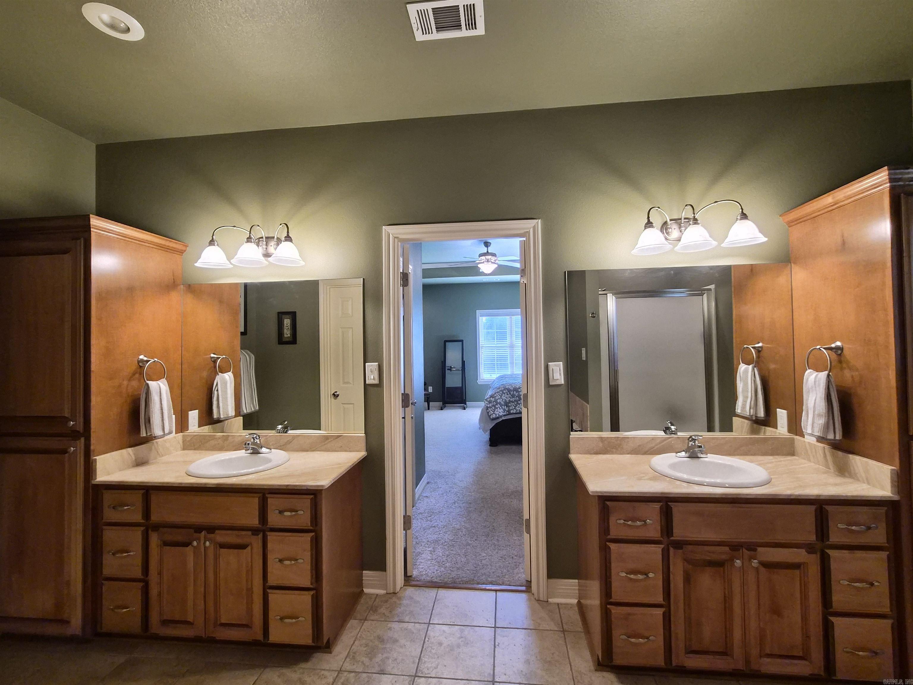 502 Deer Creek Property Photo 28