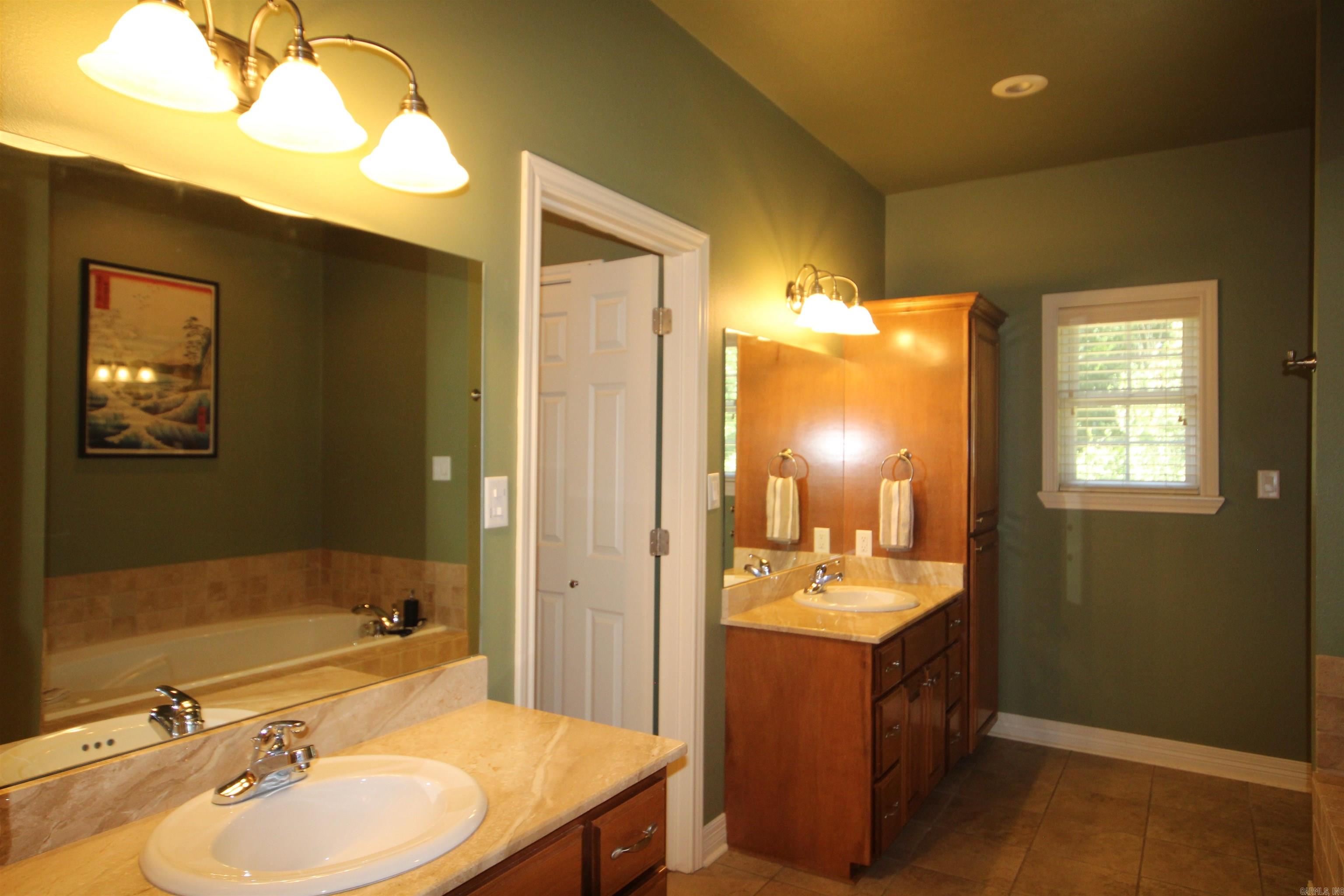 502 Deer Creek Property Photo 29