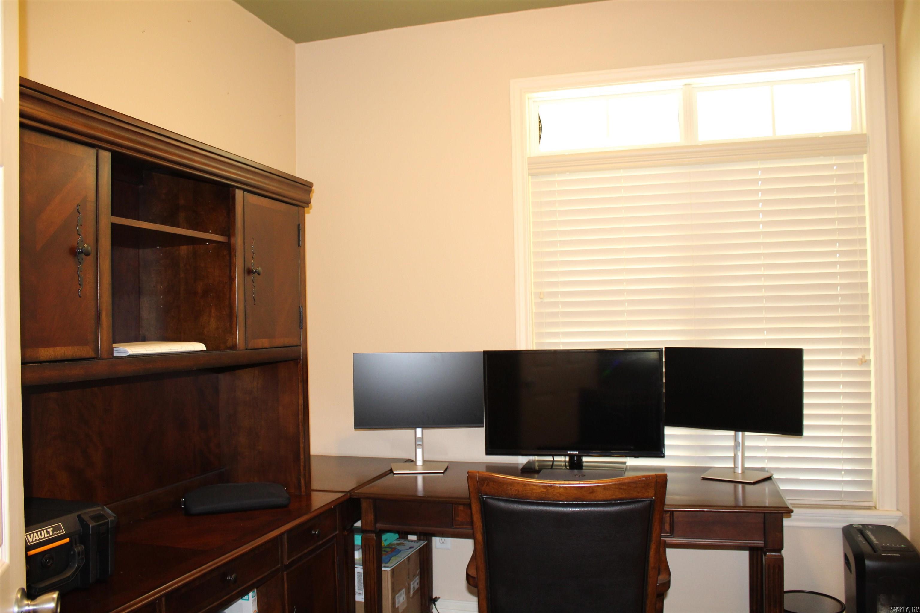 502 Deer Creek Property Photo 36