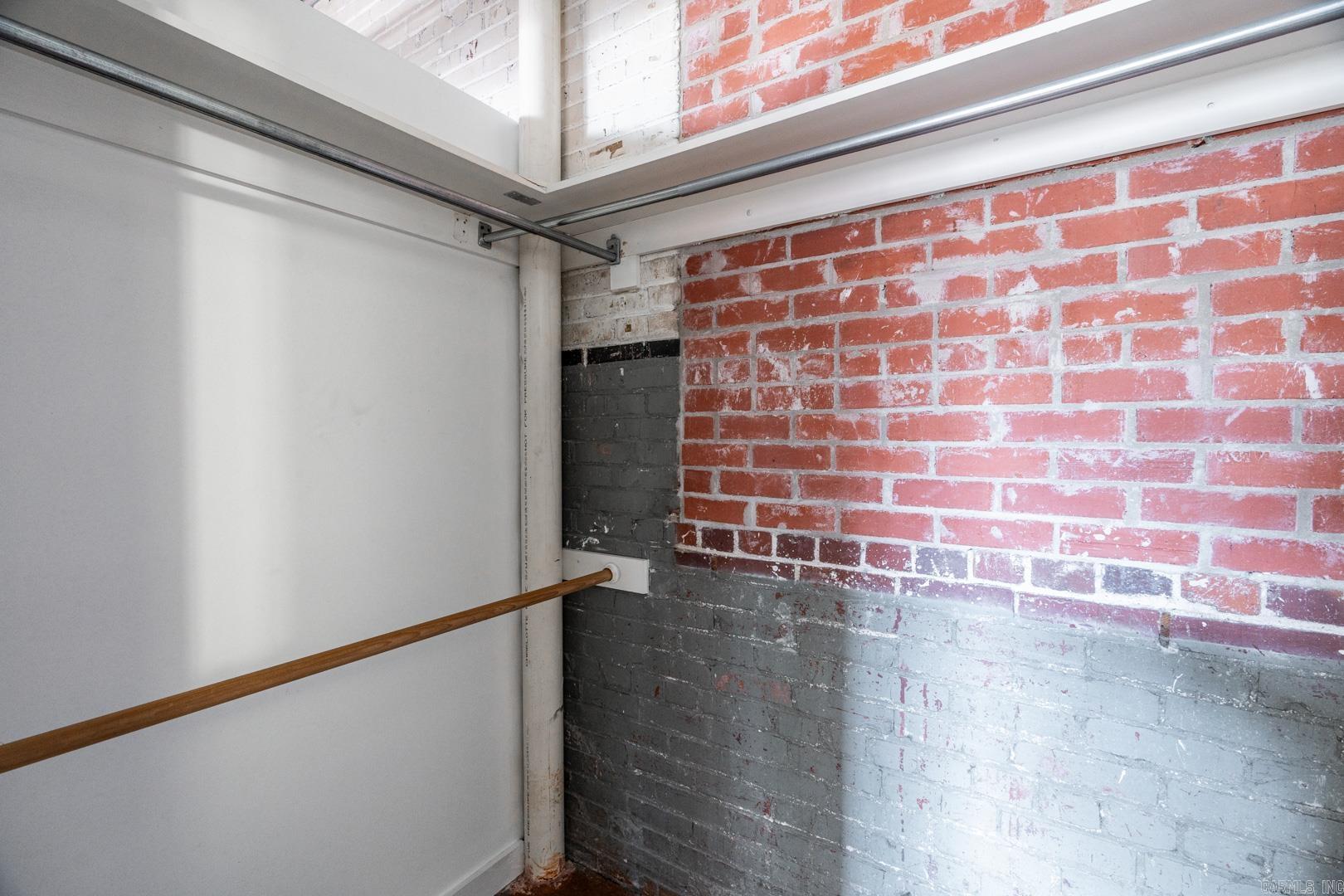 423 E 3rd St #209 209 Property Photo 15