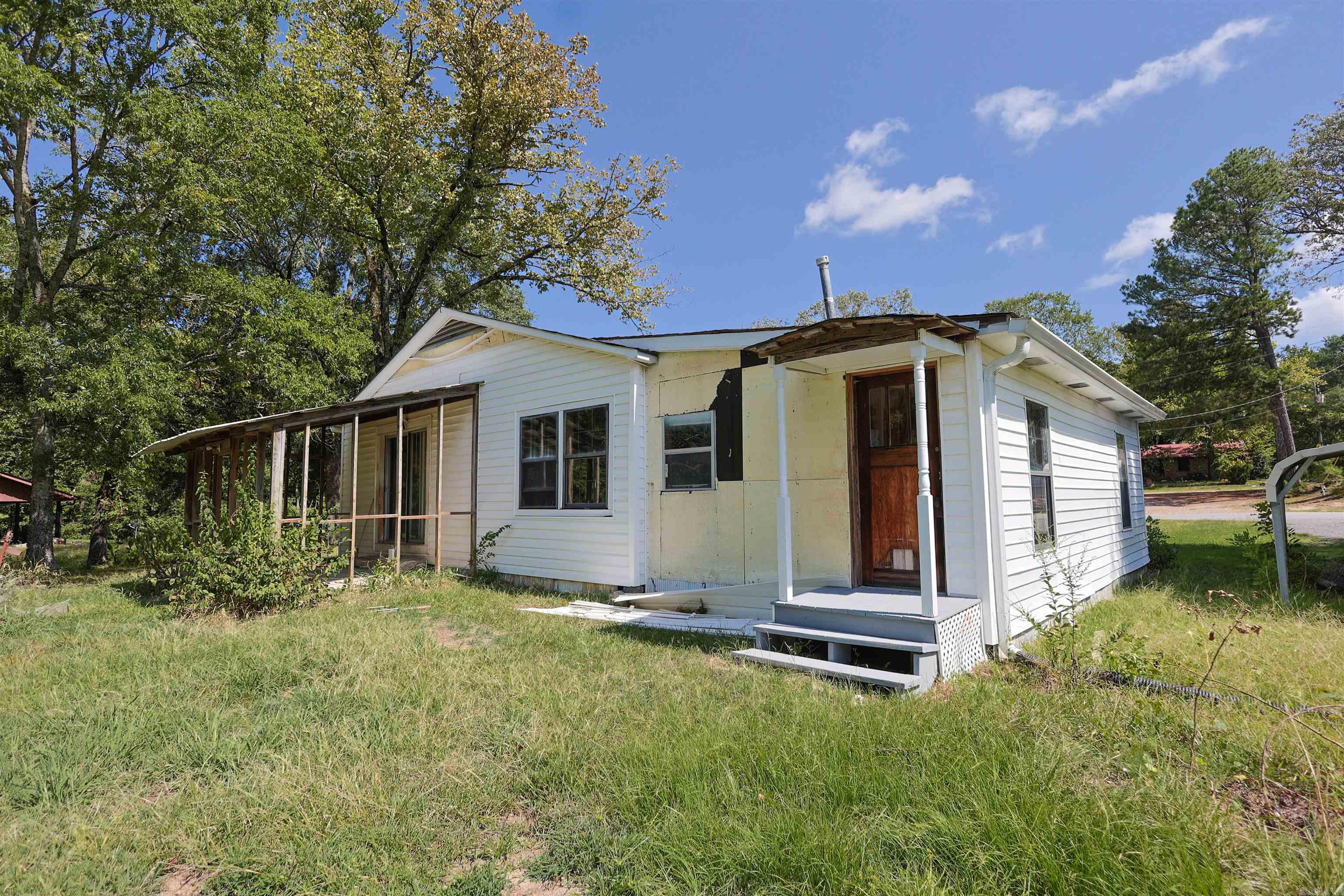 629 S Hill Street Property Photo 19