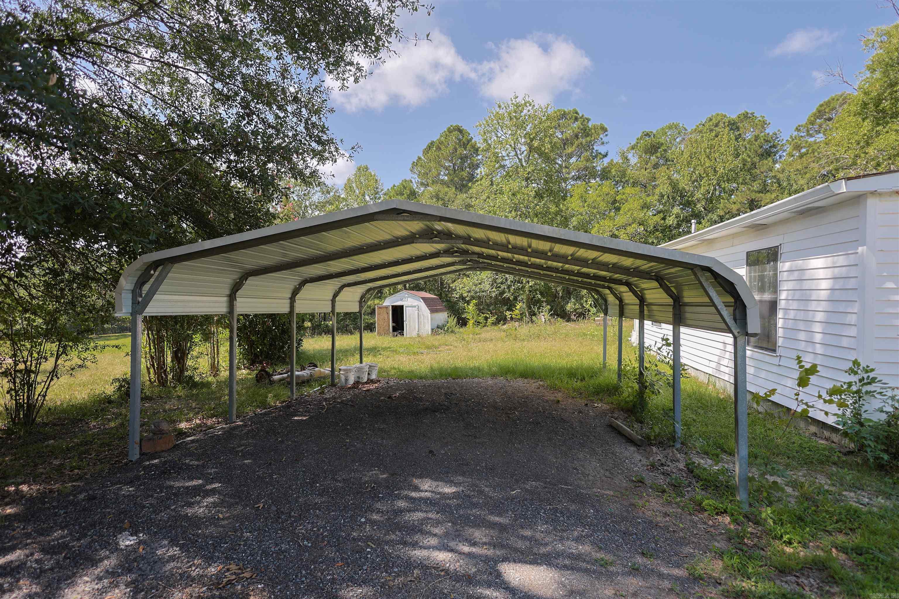 629 S Hill Street Property Photo 21
