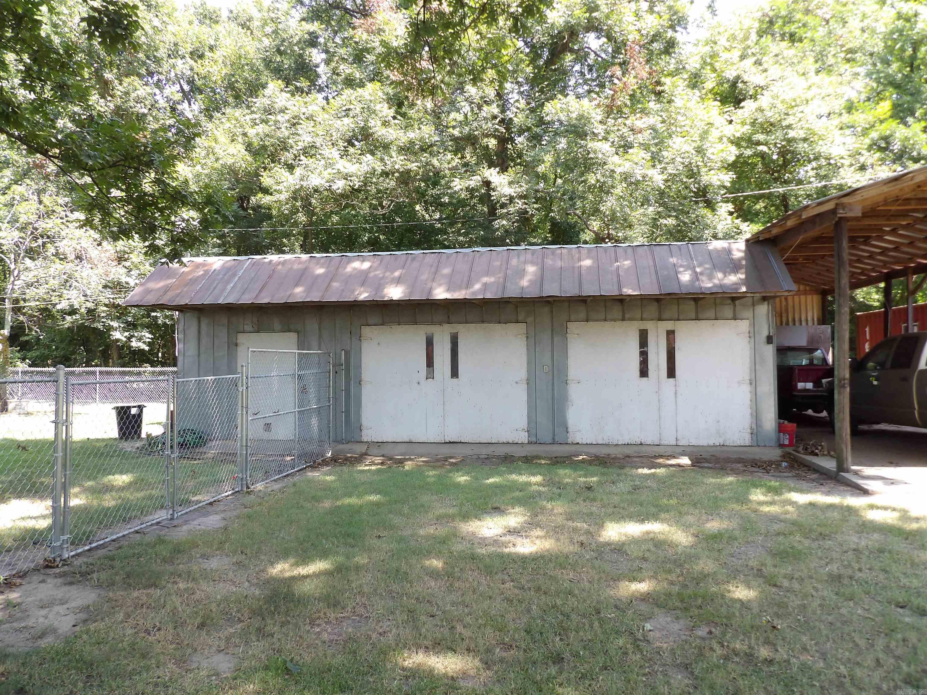 911 S Trotter Street Property Photo 5