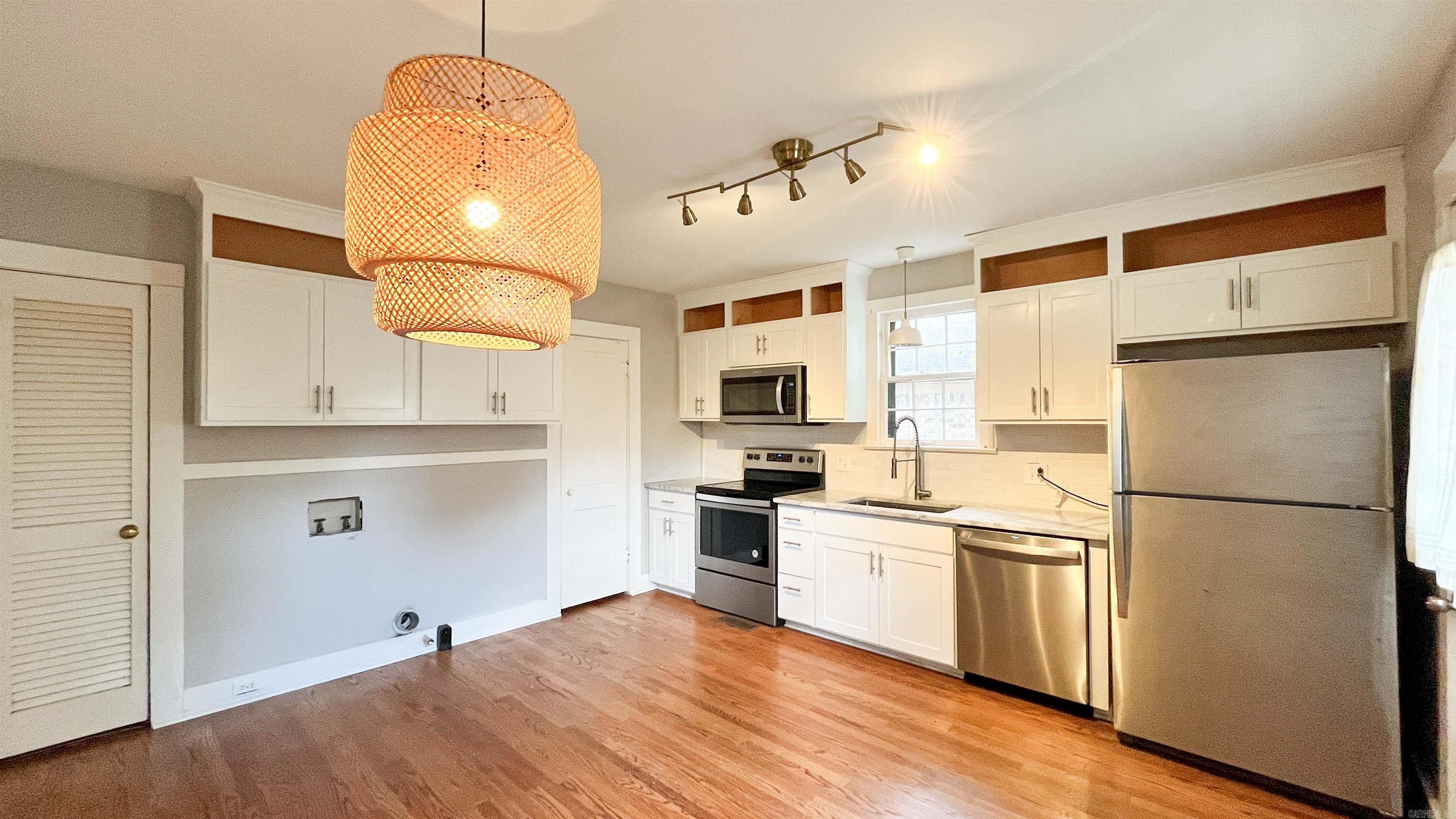 5423 C Street Property Photo 9