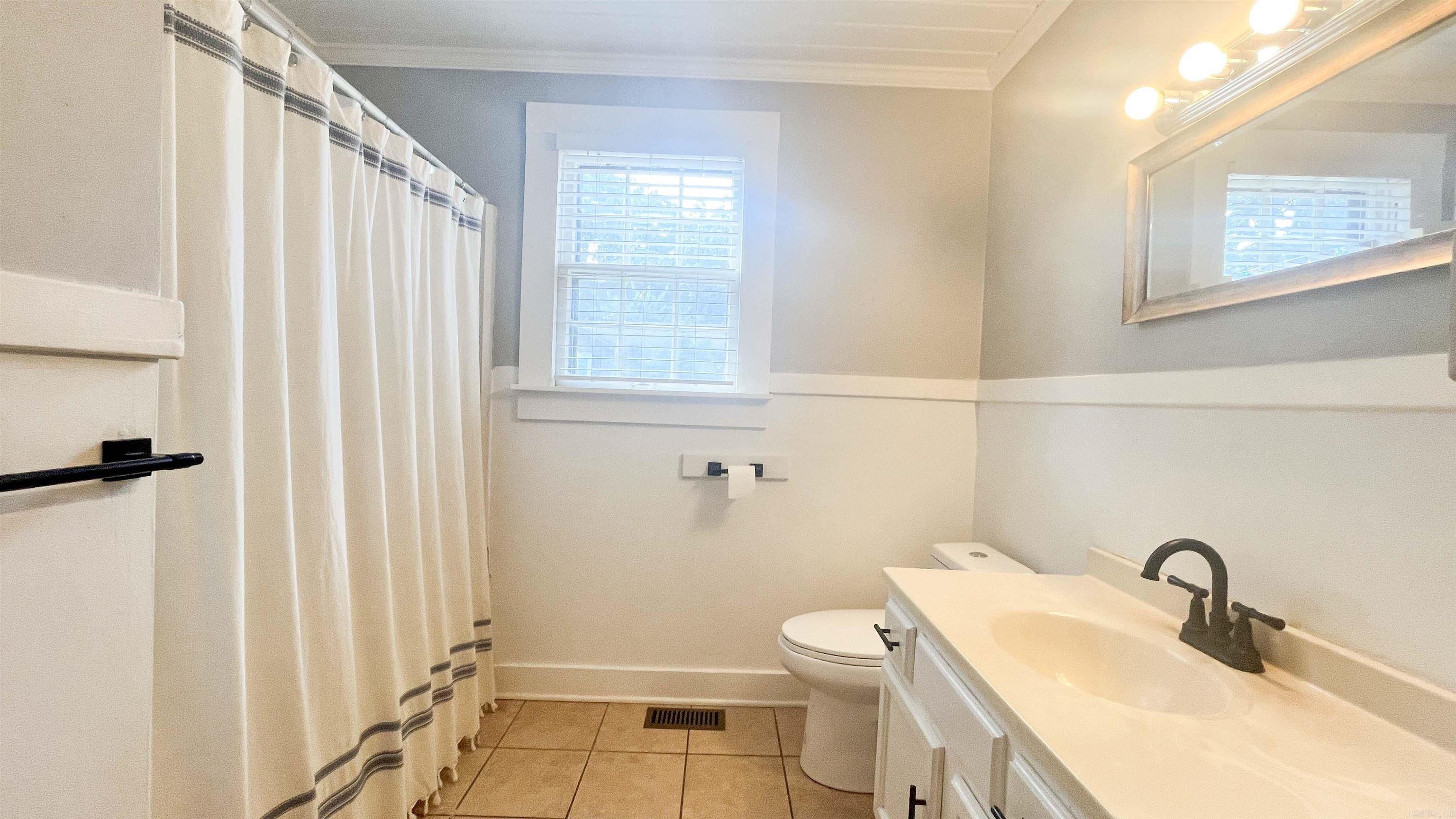 5423 C Street Property Photo 13