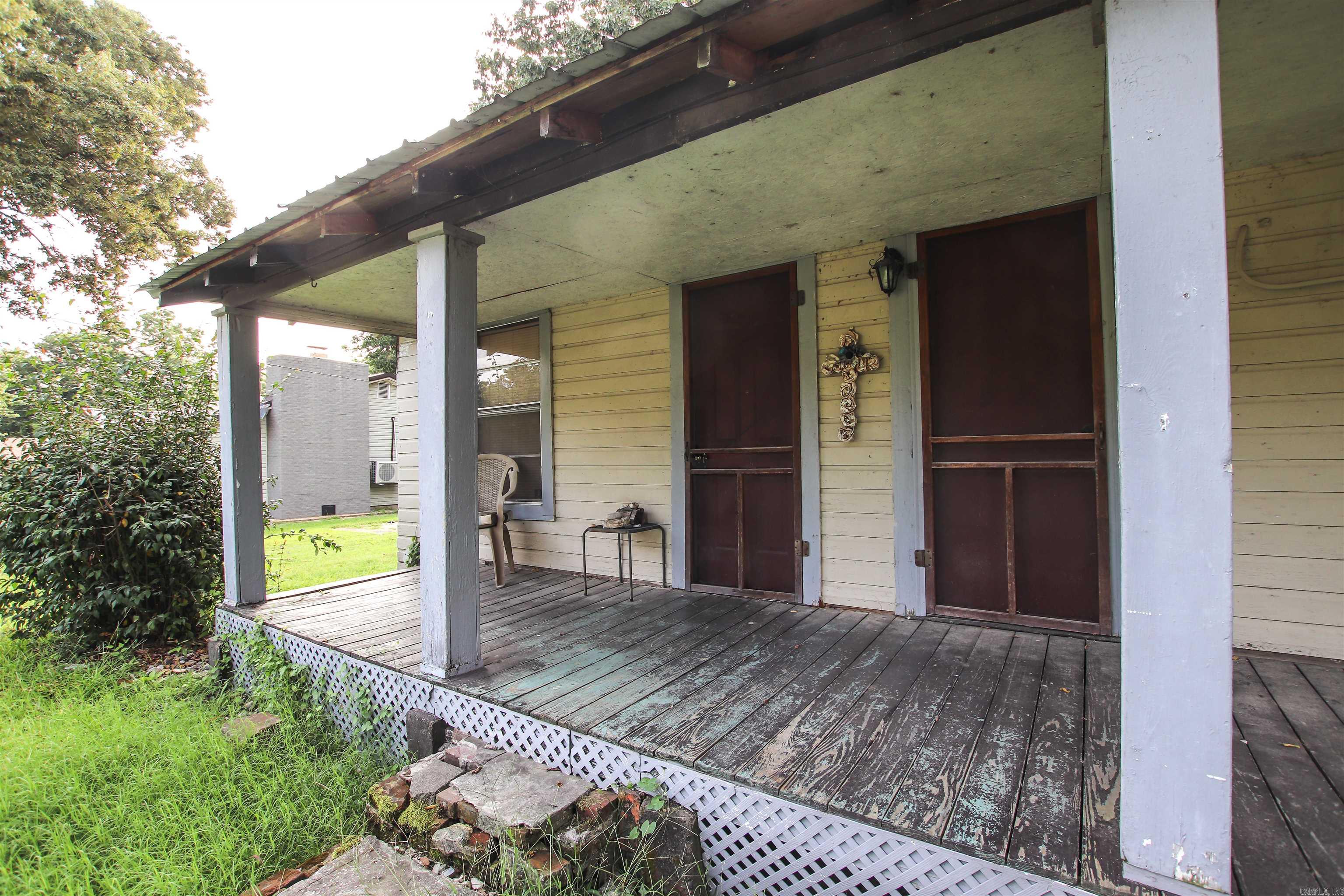 411 Sw Lawrence St Property Photo 2