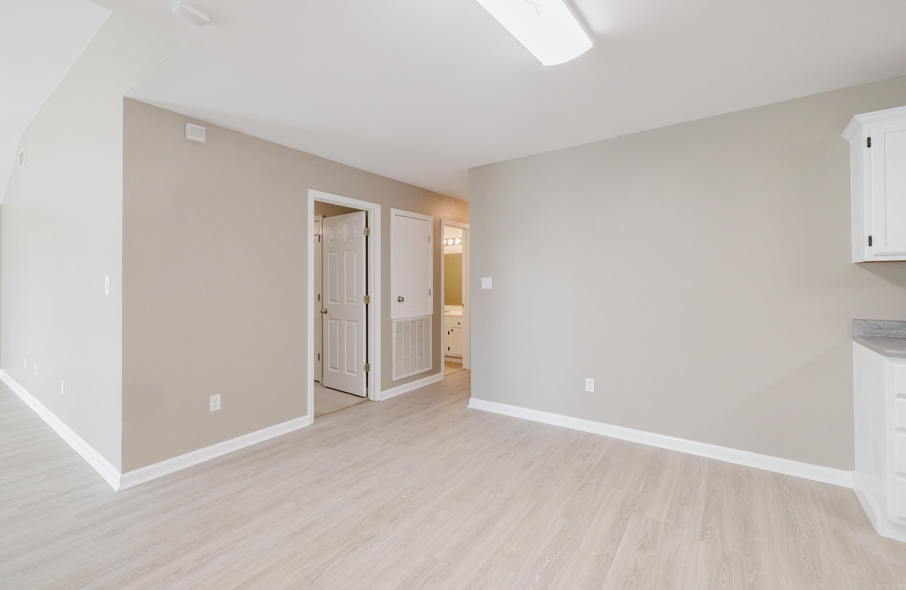 513 Hidden Forest Drive Property Photo 16